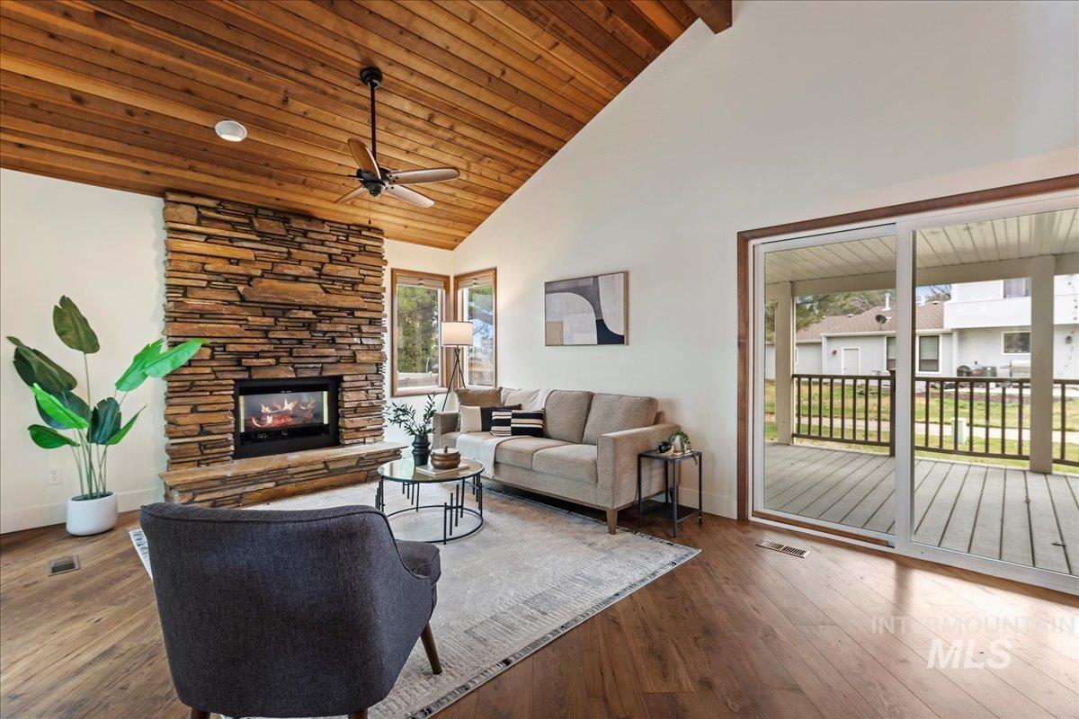 709 Vista Terrace, Nampa, Idaho 83686, 4 Bedrooms, 2.5 Bathrooms, Residential For Sale, Price $525,000, 98977078