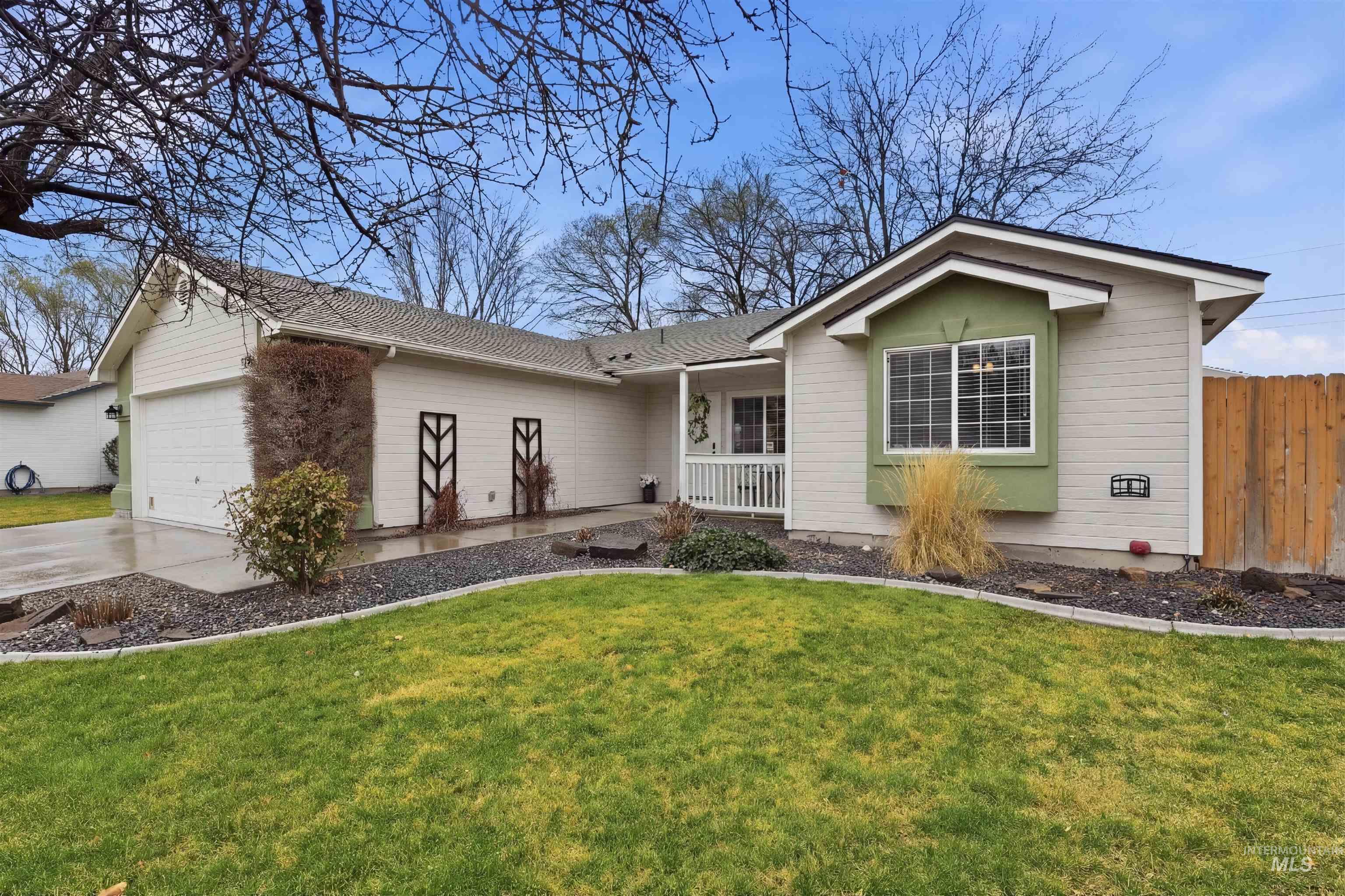 7301 E Nottingham, Nampa, Idaho 83687-8147, 3 Bedrooms, 2 Bathrooms, Residential For Sale, Price $389,000, 98977079