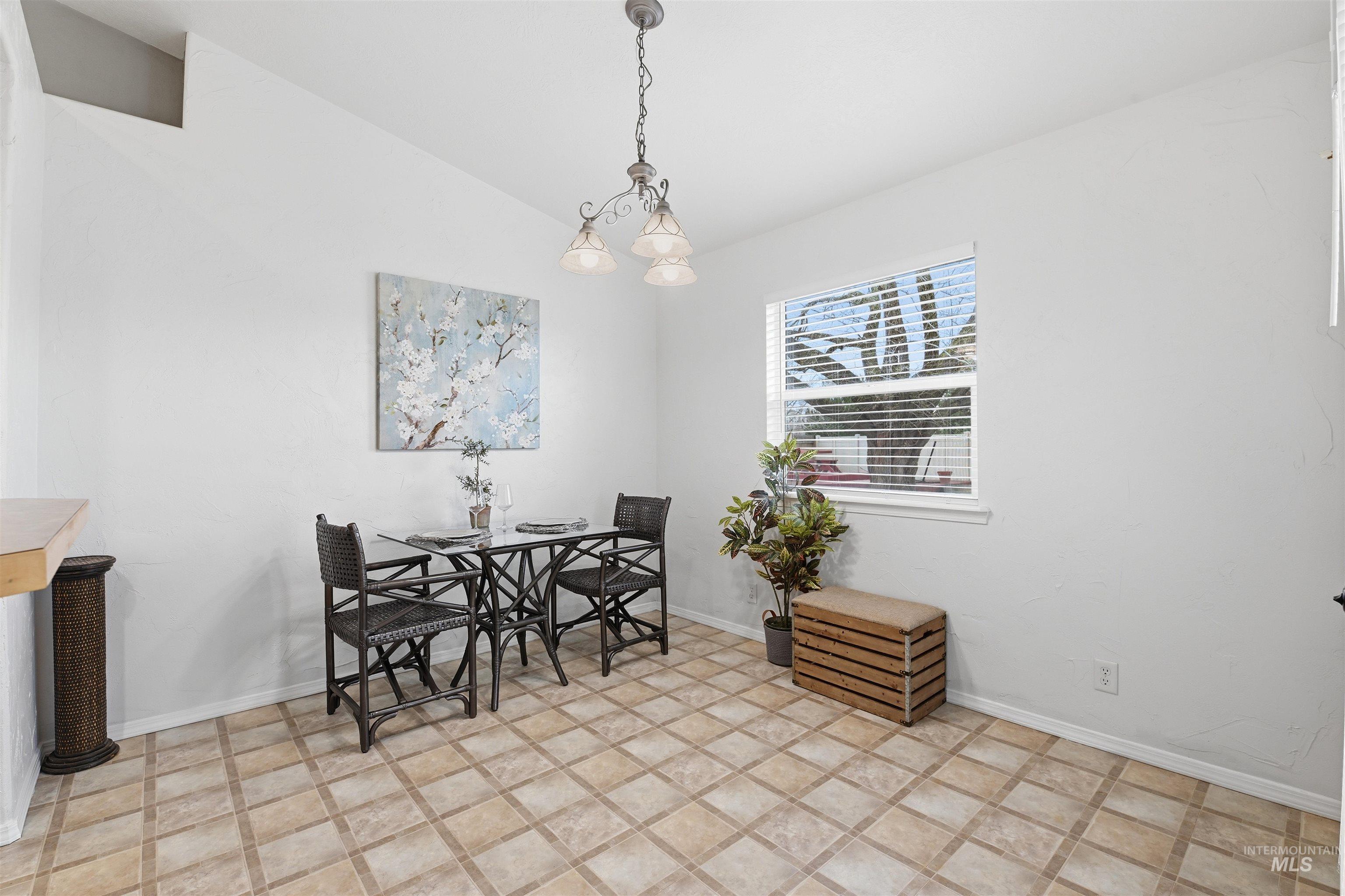 7301 E Nottingham, Nampa, Idaho 83687-8147, 3 Bedrooms, 2 Bathrooms, Residential For Sale, Price $389,000, 98977079