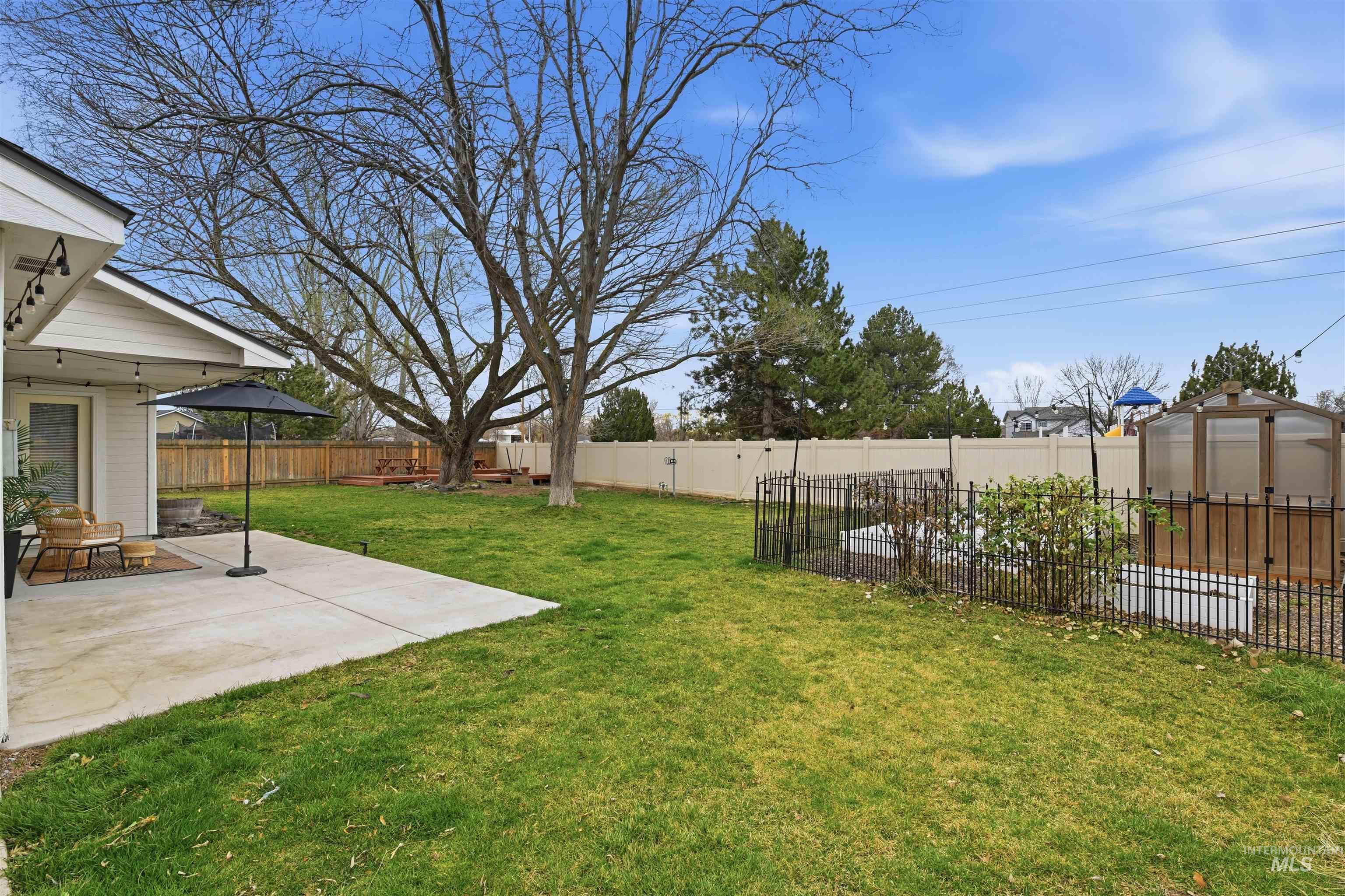 7301 E Nottingham, Nampa, Idaho 83687-8147, 3 Bedrooms, 2 Bathrooms, Residential For Sale, Price $389,000, 98977079