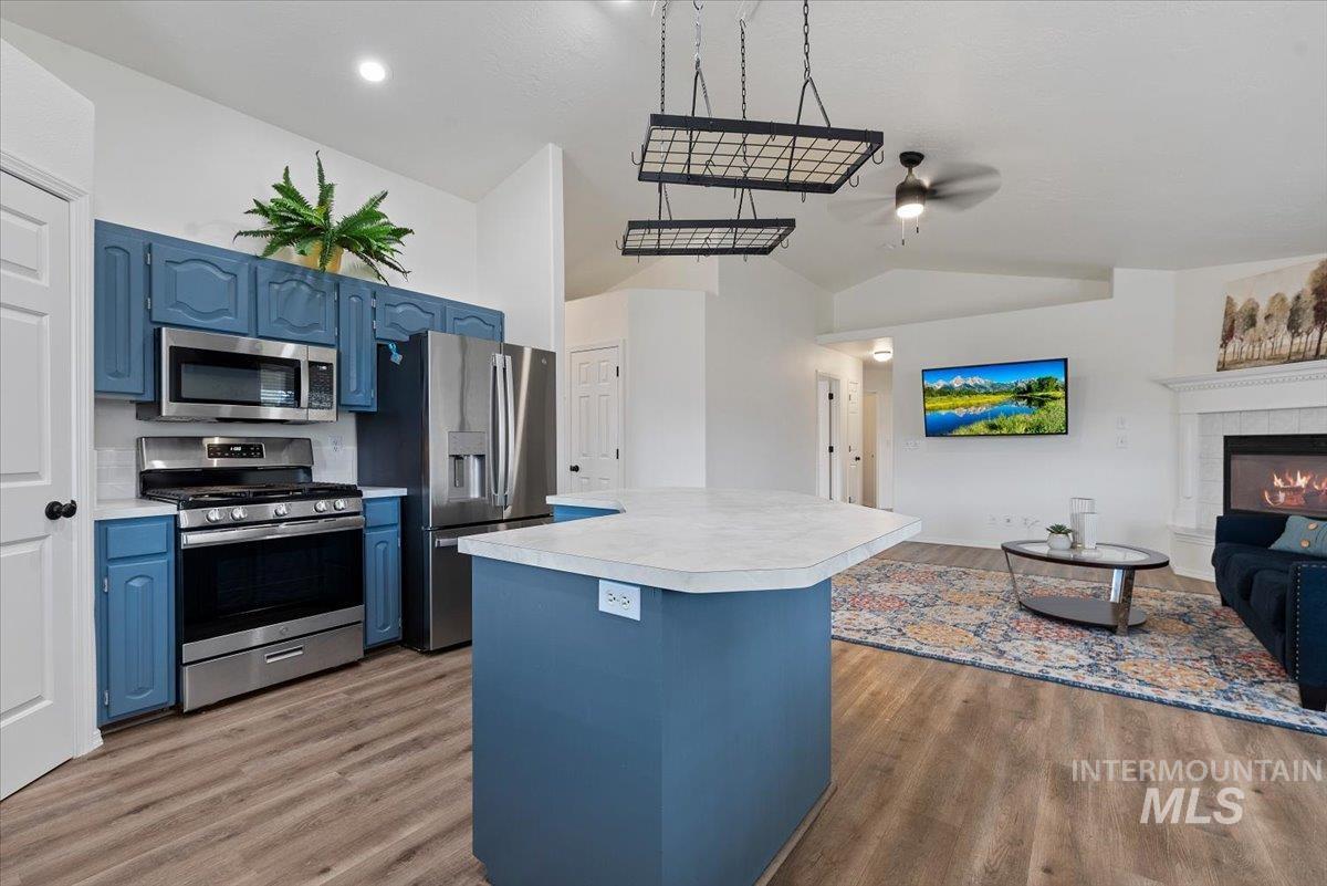 4468 S Pinerest Way, Boise, Idaho 83716, 3 Bedrooms, 2 Bathrooms, Residential For Sale, Price $489,999,MLS 98977080