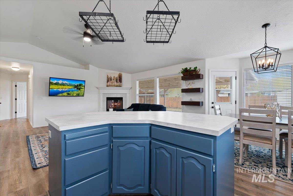 4468 S Pinerest Way, Boise, Idaho 83716, 3 Bedrooms, 2 Bathrooms, Residential For Sale, Price $489,999,MLS 98977080