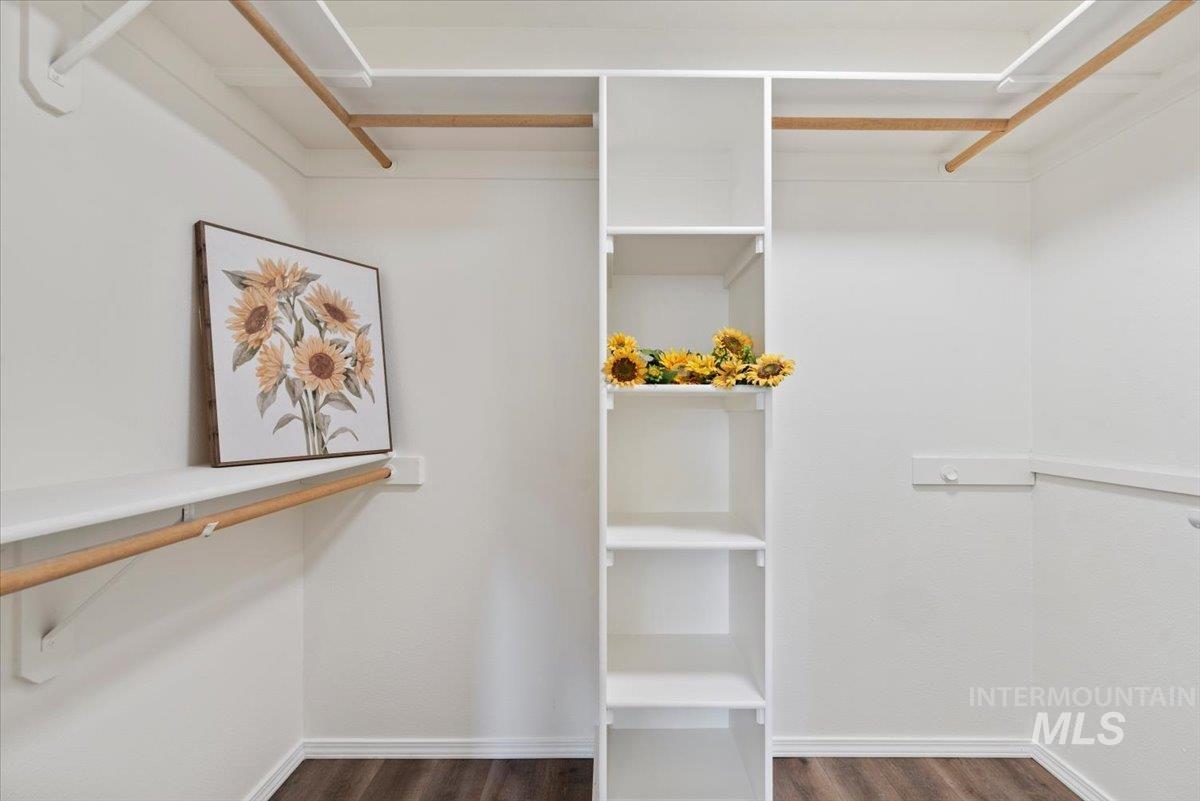 4468 S Pinerest Way, Boise, Idaho 83716, 3 Bedrooms, 2 Bathrooms, Residential For Sale, Price $489,999,MLS 98977080