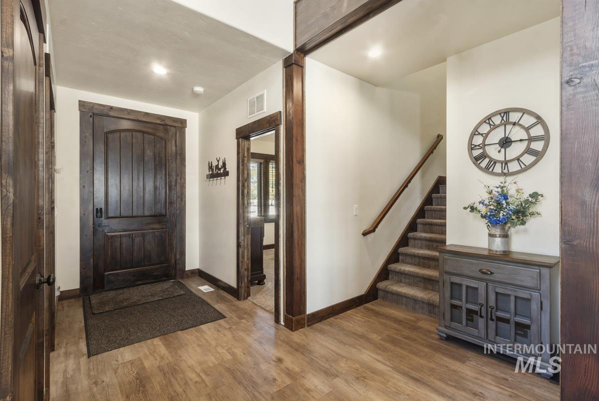 1884 Little Pine Road, Donnelly, Idaho 83615, 3 Bedrooms, 2 Bathrooms, Residential For Sale, Price $1,199,900,MLS 98977081