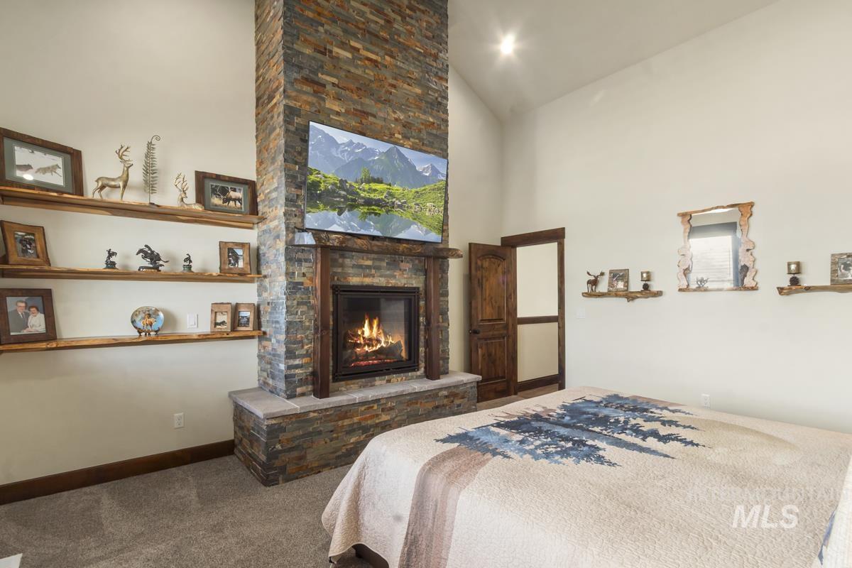 1884 Little Pine Road, Donnelly, Idaho 83615, 3 Bedrooms, 2 Bathrooms, Residential For Sale, Price $1,199,900,MLS 98977081