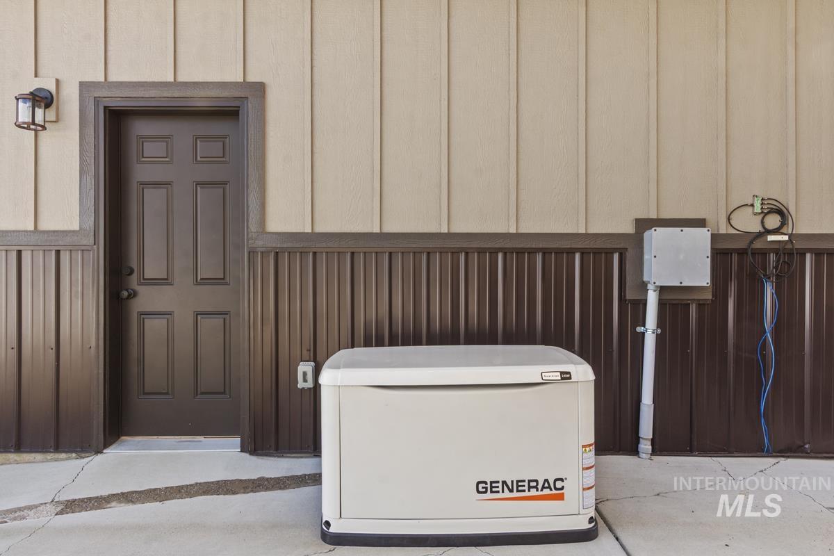 1884 Little Pine Road, Donnelly, Idaho 83615, 2 Bedrooms, 2 Bathrooms, Residential For Sale, Price $1,250,000,MLS 98977081