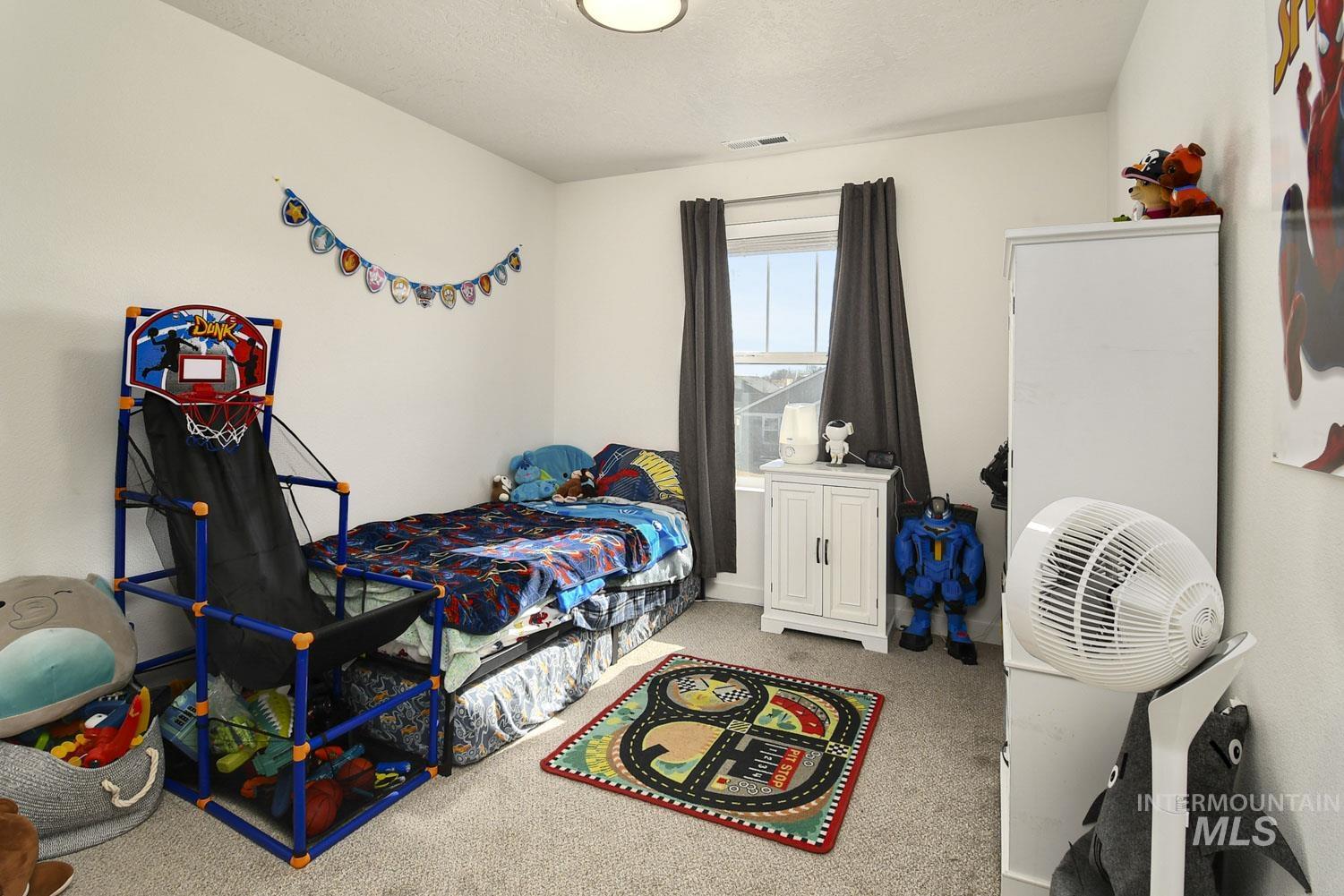 12074 W Yorkstone Drive, Nampa, Idaho 83651, 4 Bedrooms, 3 Bathrooms, Residential For Sale, Price $461,900,MLS 98977082