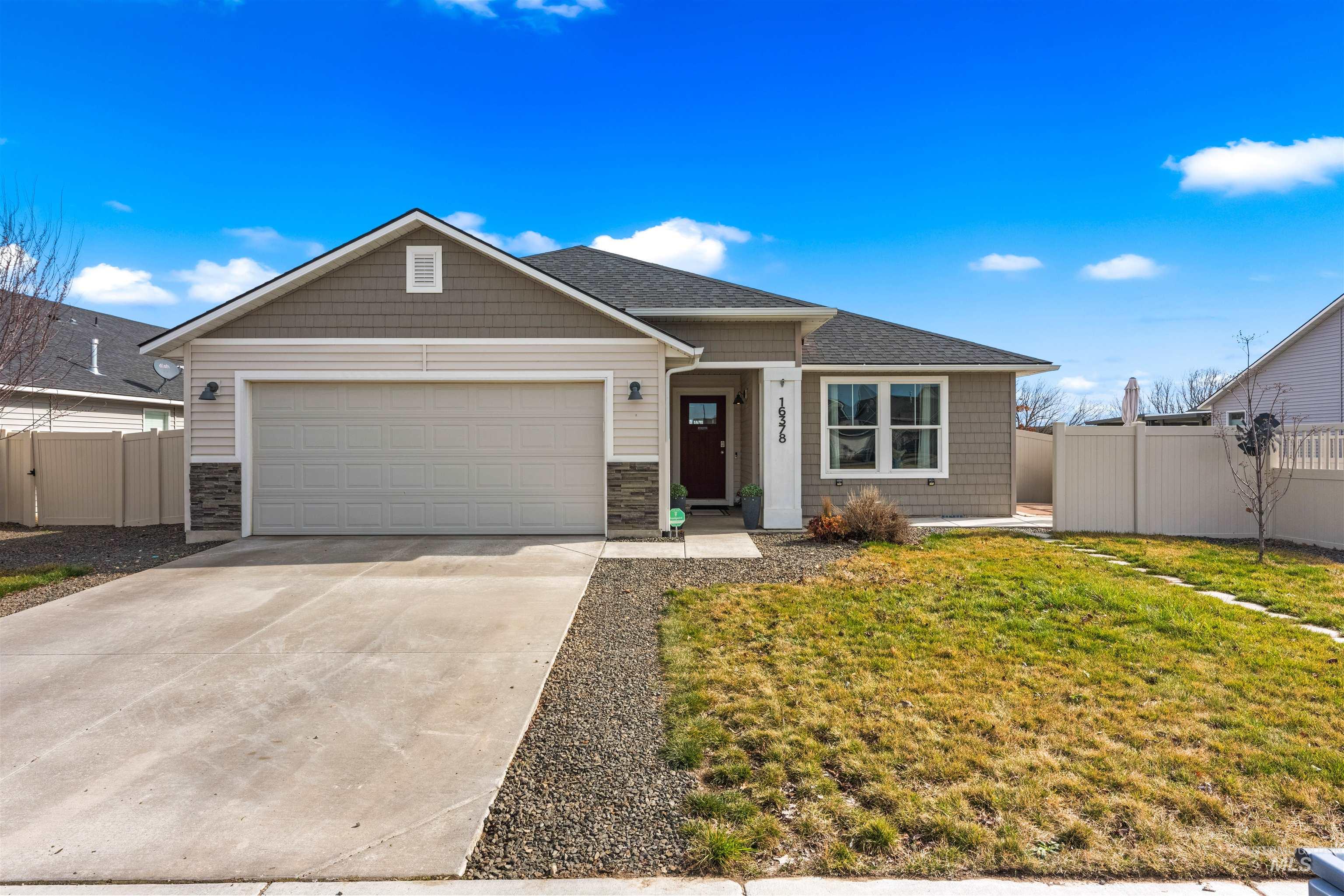 16378 Kelso Way, Caldwell, Idaho 83607, 1 Bedroom, 1 Bathroom, Residential Income For Sale, Price $410,000,MLS 98977086