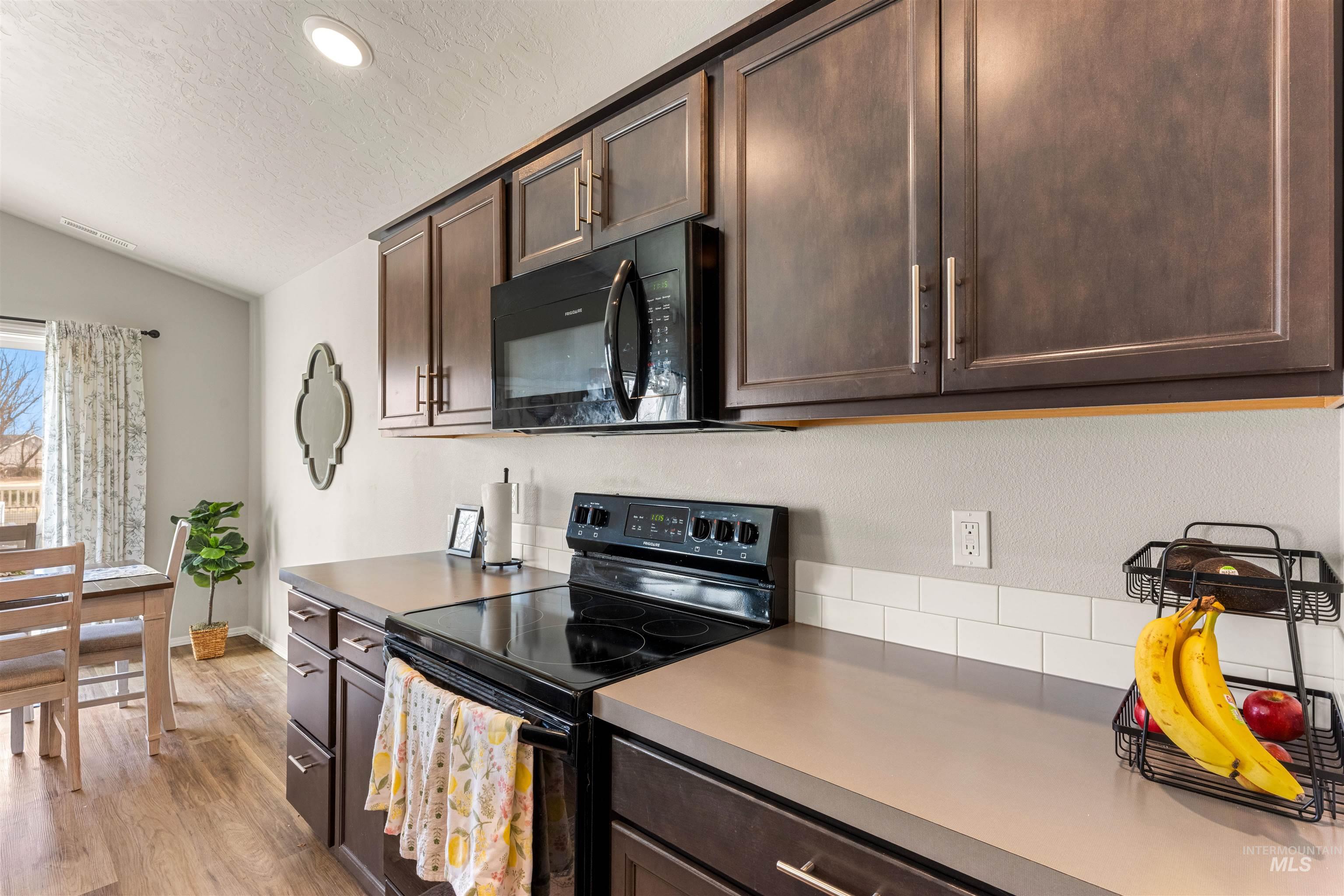 16378 Kelso Way, Caldwell, Idaho 83607, 1 Bedroom, 1 Bathroom, Residential Income For Sale, Price $410,000,MLS 98977086