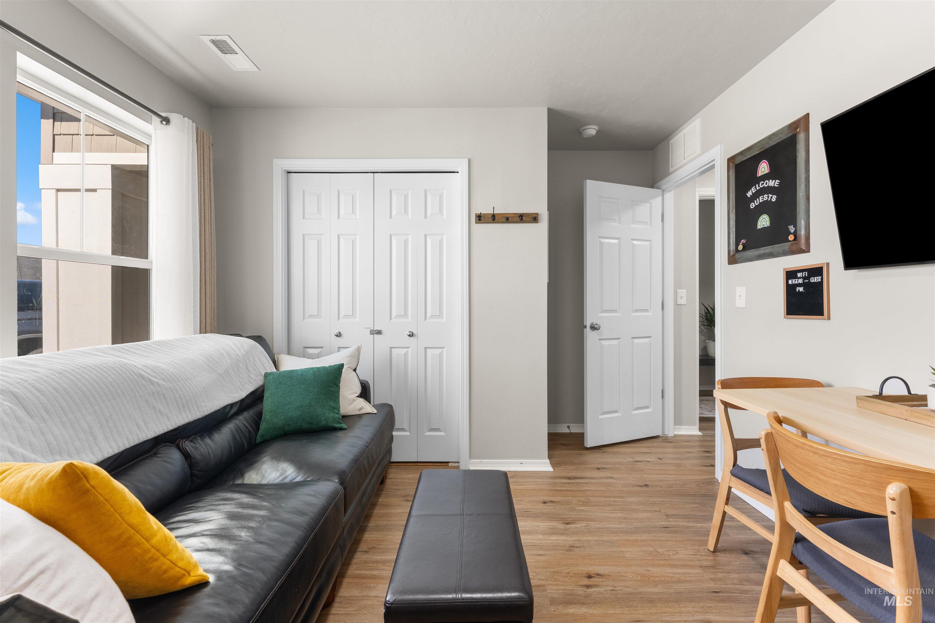 16378 Kelso Way, Caldwell, Idaho 83607, 1 Bedroom, 1 Bathroom, Residential Income For Sale, Price $410,000,MLS 98977086