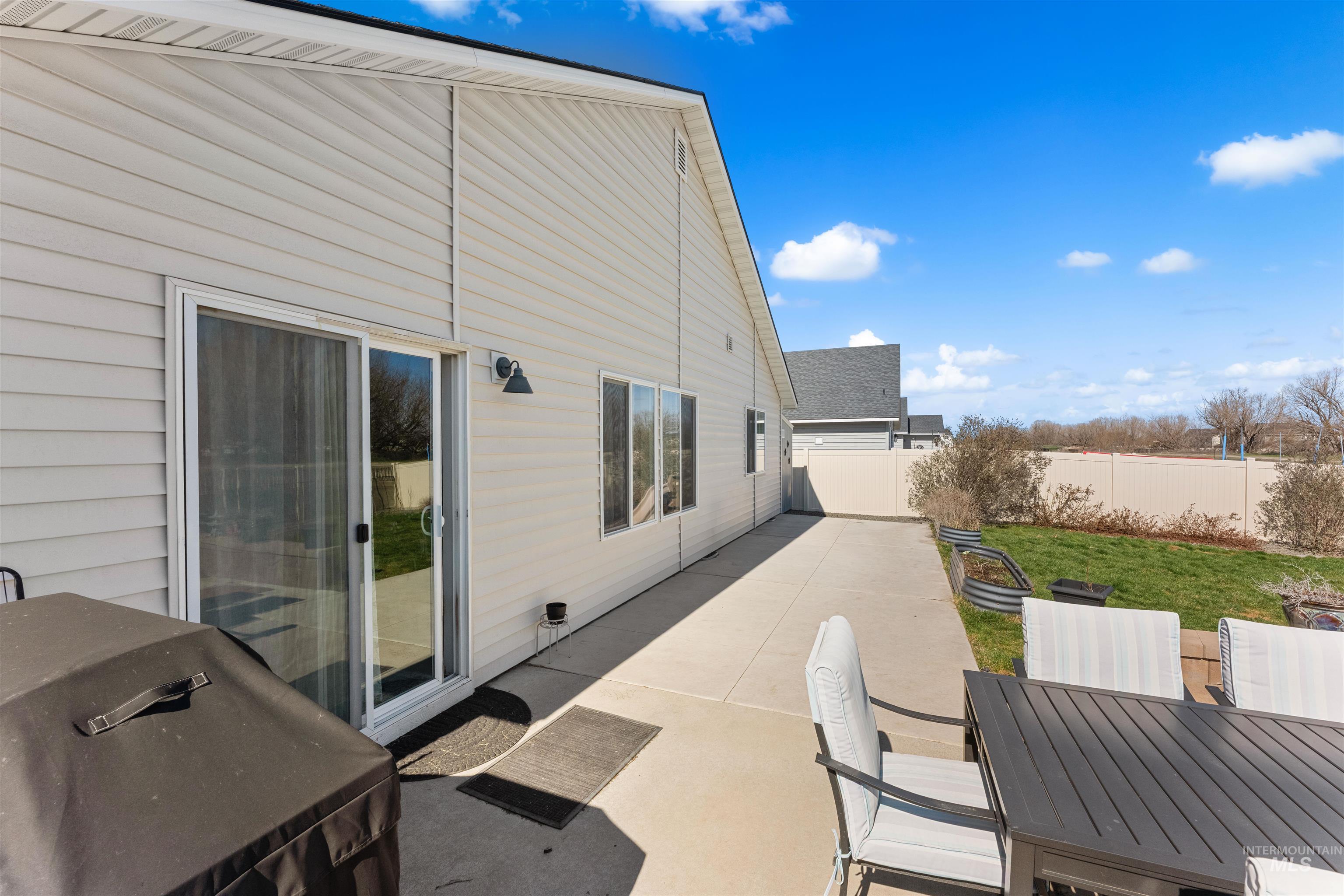 16378 Kelso Way, Caldwell, Idaho 83607, 1 Bedroom, 1 Bathroom, Residential Income For Sale, Price $410,000,MLS 98977086