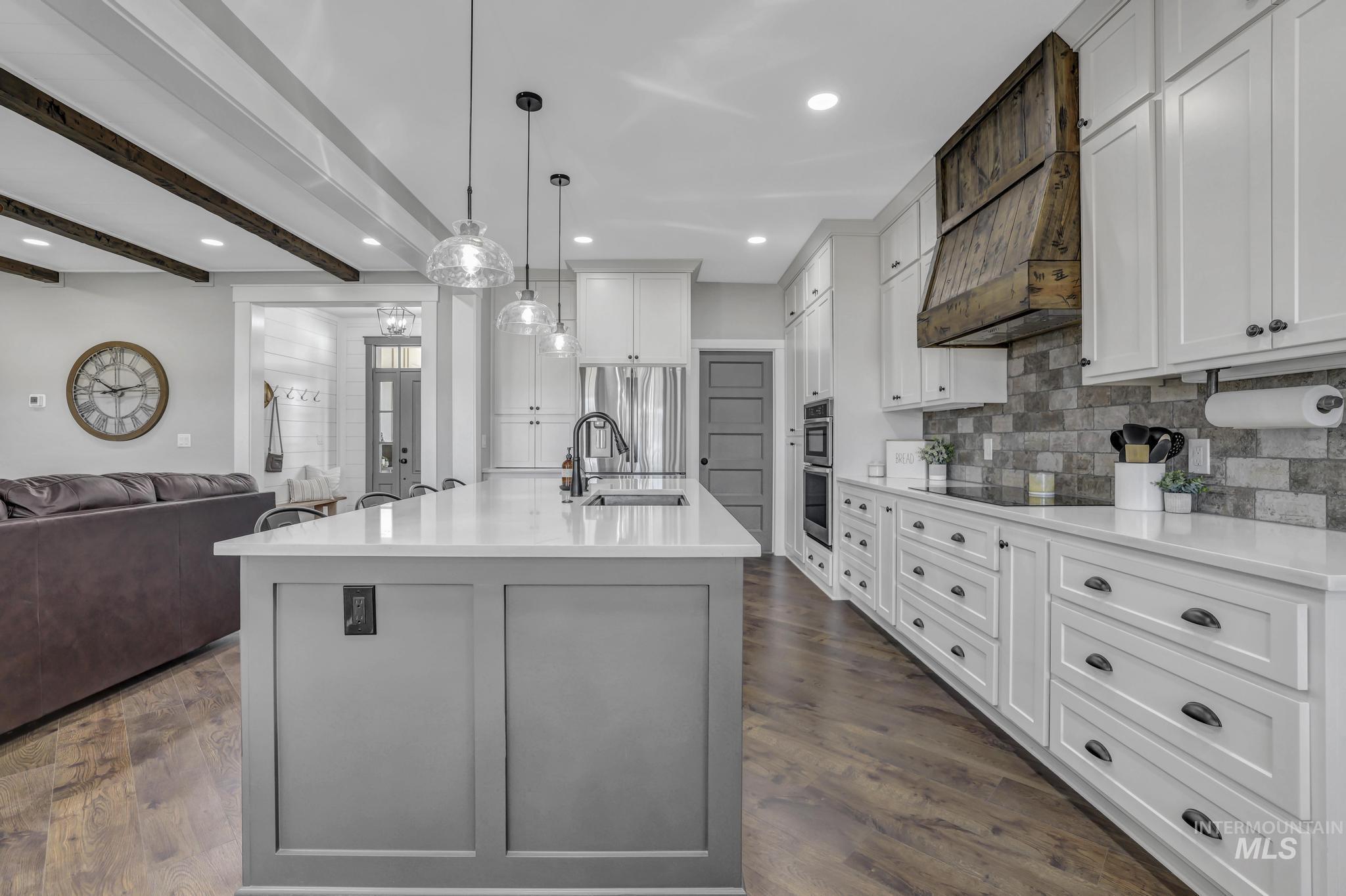 3520 E 3980 N, Kimberly, Idaho 83341, 5 Bedrooms, 3.5 Bathrooms, Residential For Sale, Price $850,000, 98977089