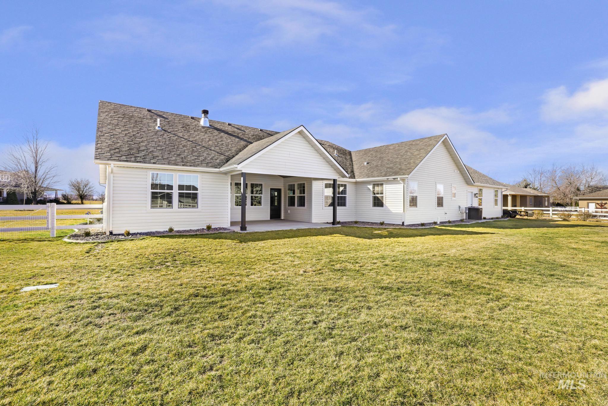 3520 E 3980 N, Kimberly, Idaho 83341, 5 Bedrooms, 3.5 Bathrooms, Residential For Sale, Price $850,000, 98977089