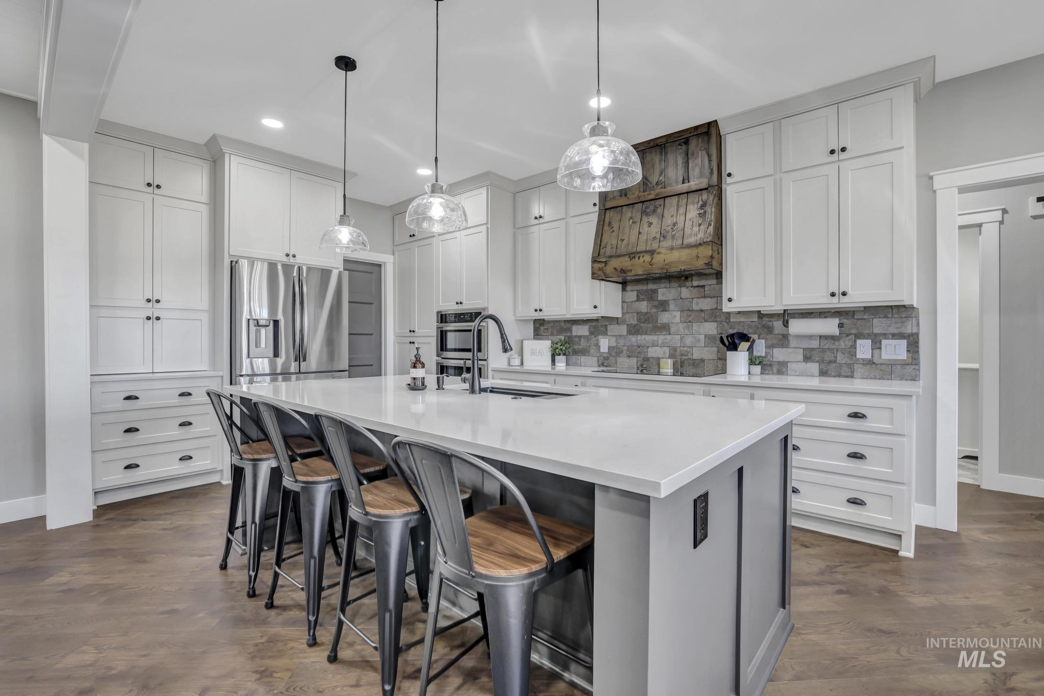 3520 E 3980 N, Kimberly, Idaho 83341, 5 Bedrooms, 3.5 Bathrooms, Residential For Sale, Price $850,000, 98977089