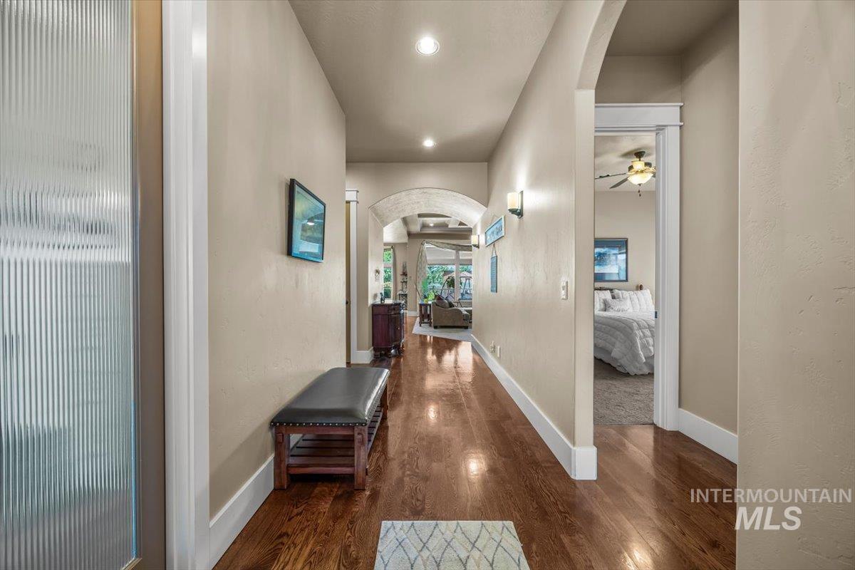 9790 W Golden Rain St., Star, Idaho 83669, 3 Bedrooms, 2.5 Bathrooms, Residential For Sale, Price $799,999, 98977095