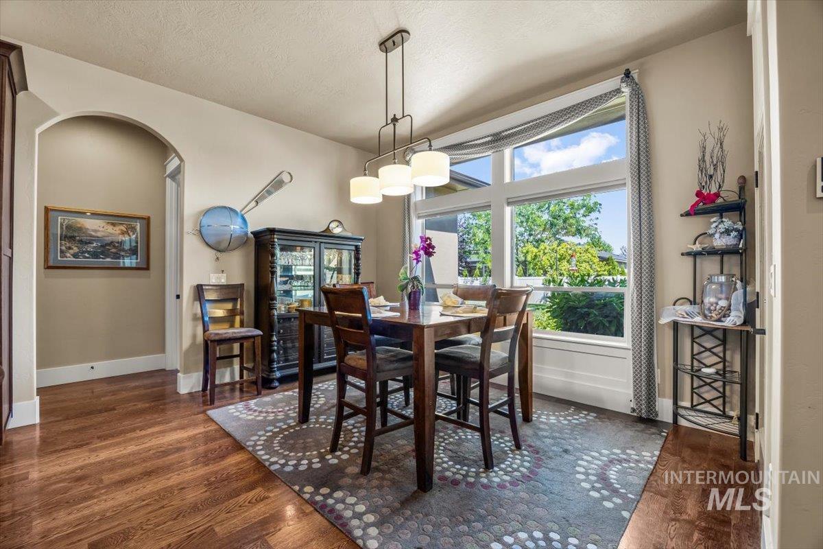 9790 W Golden Rain St., Star, Idaho 83669, 3 Bedrooms, 2.5 Bathrooms, Residential For Sale, Price $799,999, 98977095