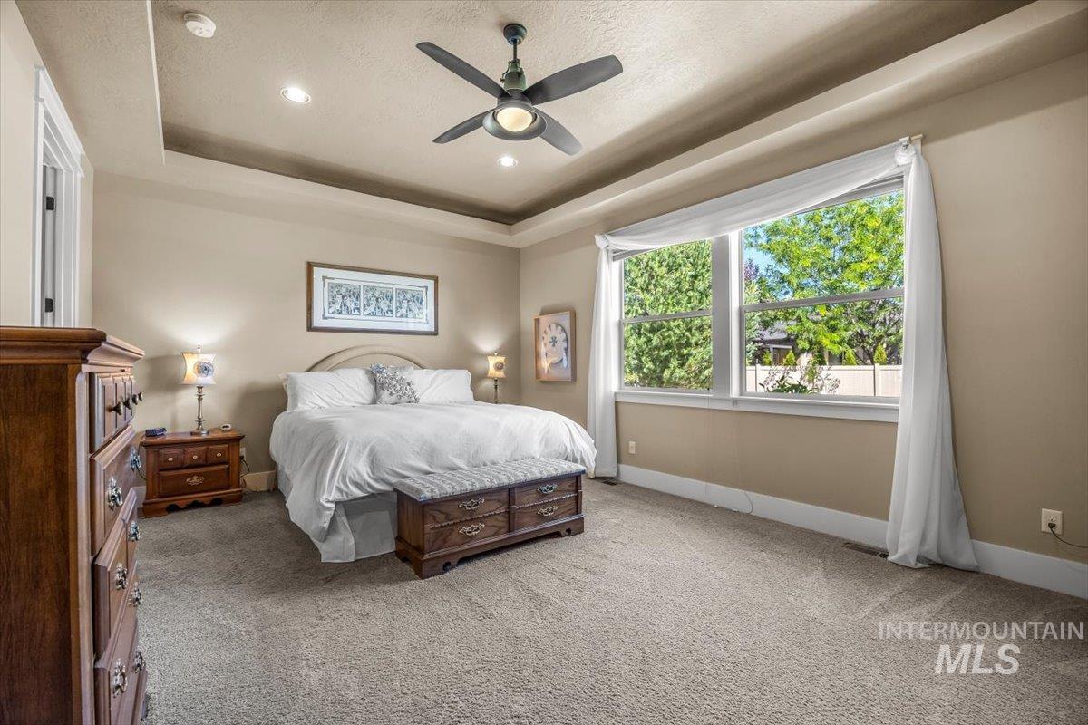 9790 W Golden Rain St., Star, Idaho 83669, 3 Bedrooms, 2.5 Bathrooms, Residential For Sale, Price $799,999, 98977095