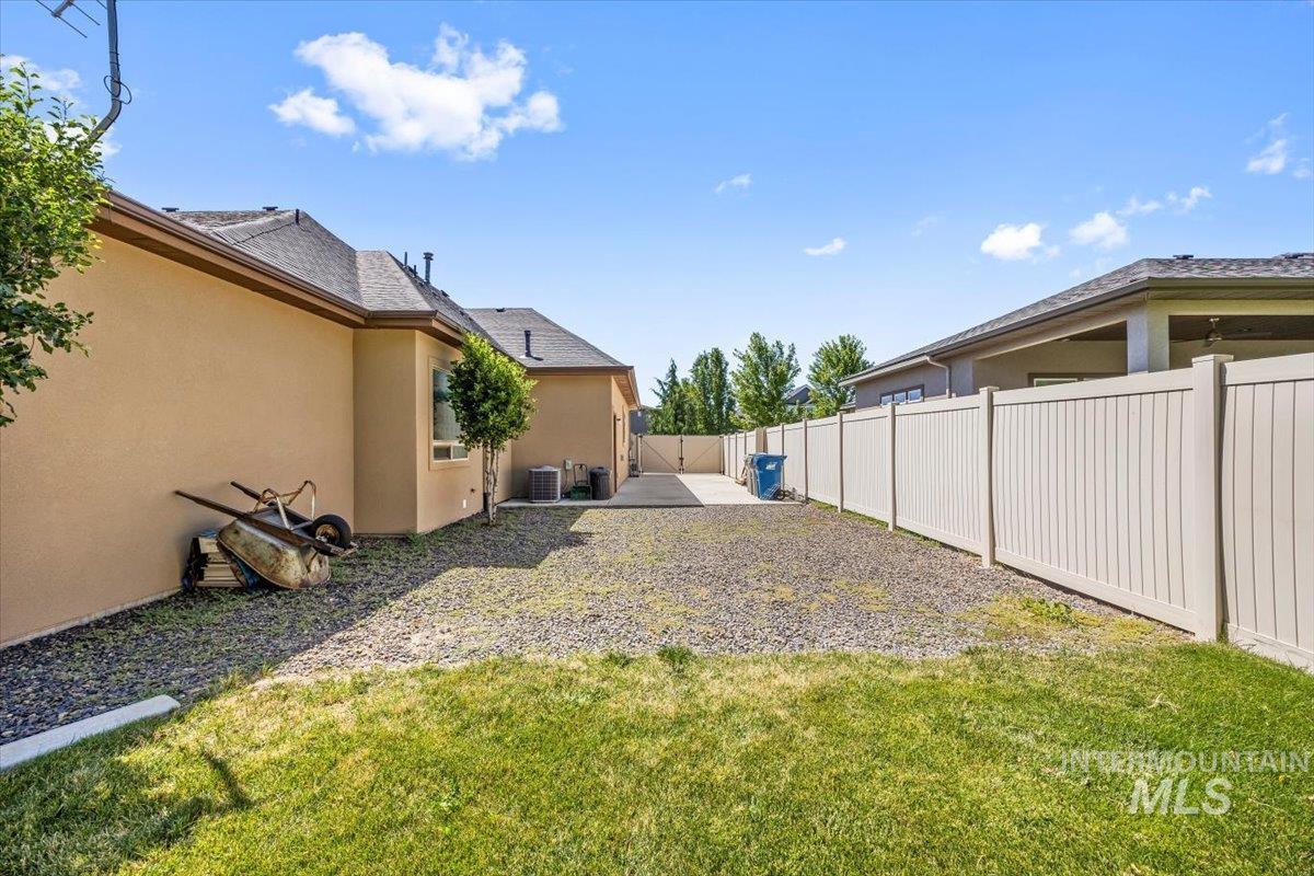 9790 W Golden Rain St., Star, Idaho 83669, 3 Bedrooms, 2.5 Bathrooms, Residential For Sale, Price $799,999, 98977095