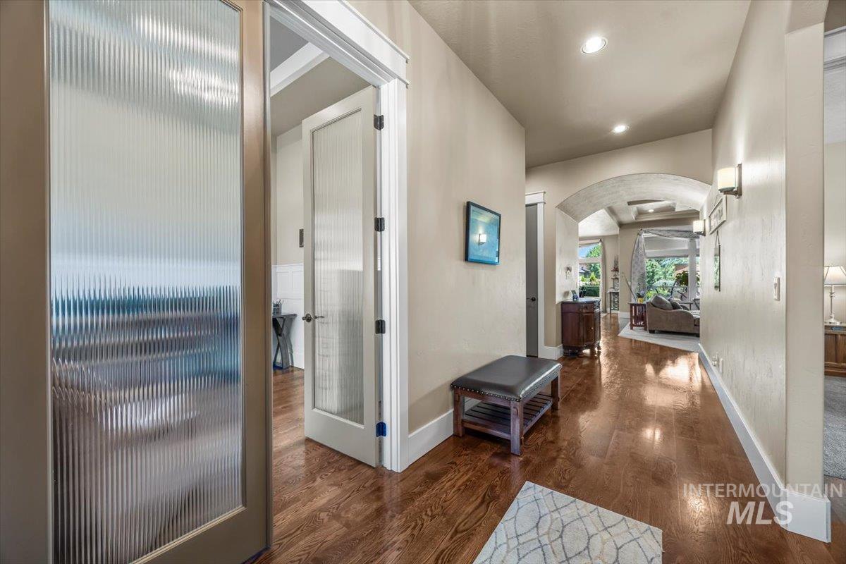 9790 W Golden Rain St., Star, Idaho 83669, 3 Bedrooms, 2.5 Bathrooms, Residential For Sale, Price $799,999, 98977095