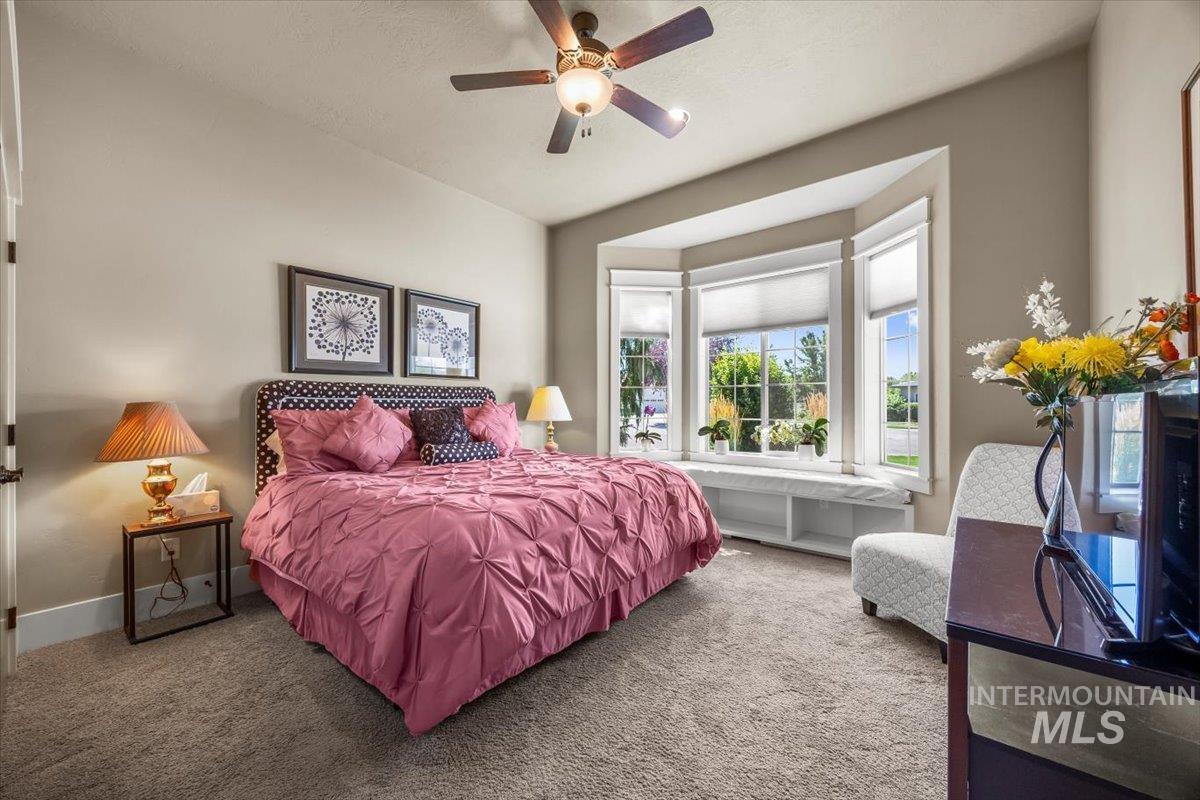 9790 W Golden Rain St., Star, Idaho 83669, 3 Bedrooms, 2.5 Bathrooms, Residential For Sale, Price $799,999, 98977095