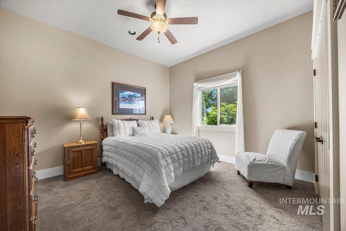 9790 W Golden Rain St., Star, Idaho 83669, 3 Bedrooms, 2.5 Bathrooms, Residential For Sale, Price $799,999, 98977095