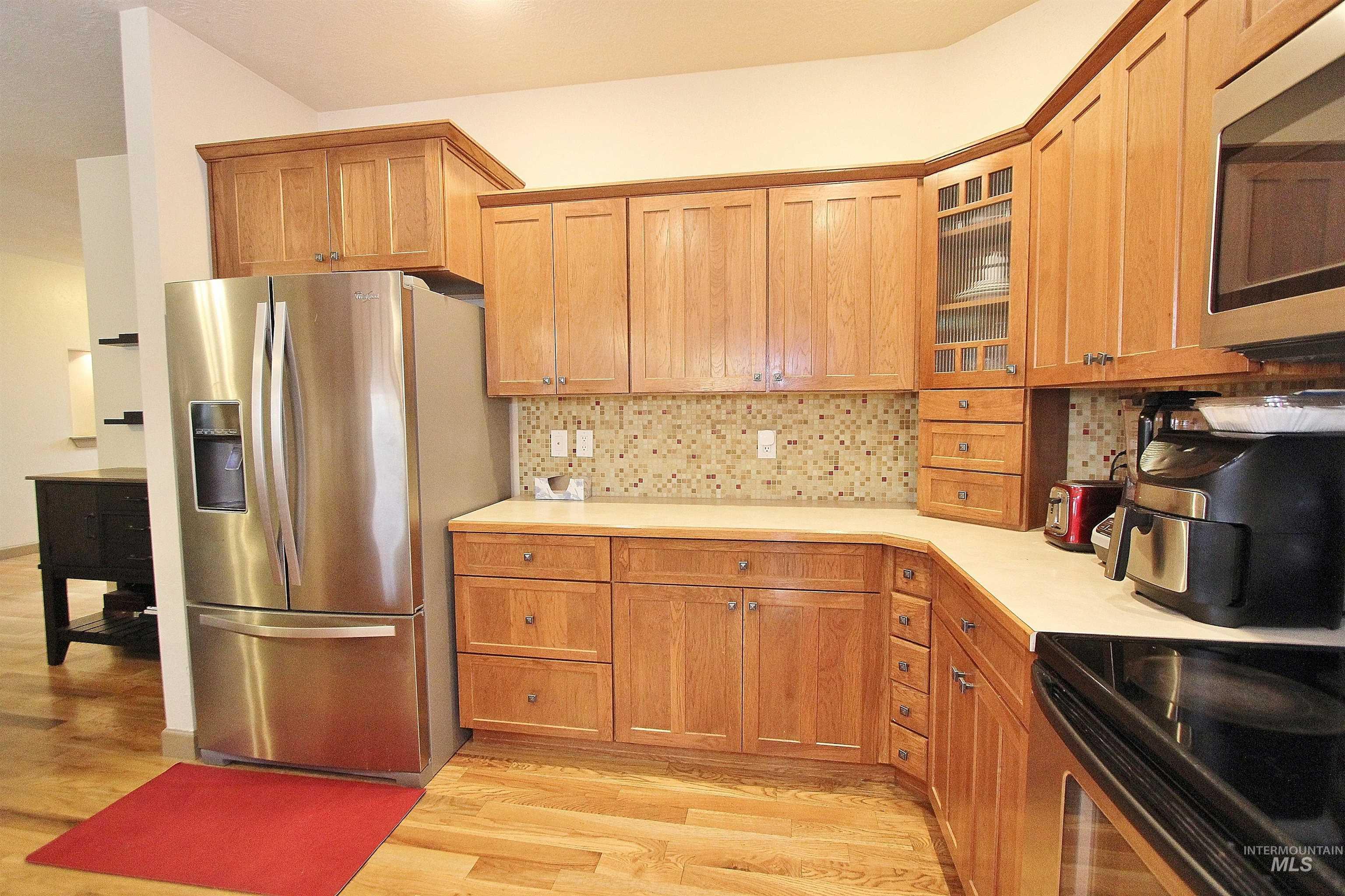 1038 W Yosemite Dr, Meridian, Idaho 83646, 5 Bedrooms, 3 Bathrooms, Residential For Sale, Price $619,000,MLS 98977096