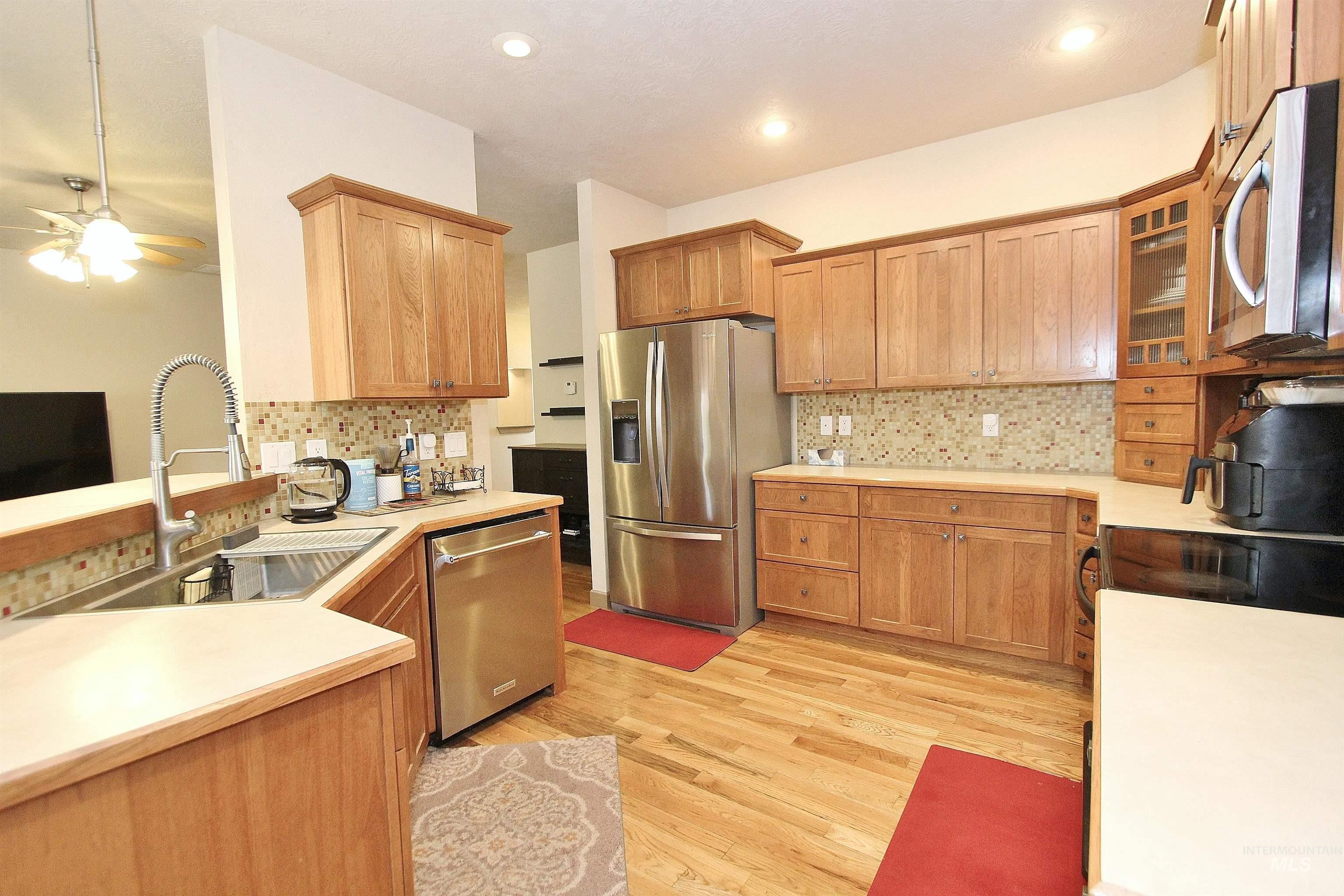 1038 W Yosemite Dr, Meridian, Idaho 83646, 5 Bedrooms, 3 Bathrooms, Residential For Sale, Price $619,000,MLS 98977096