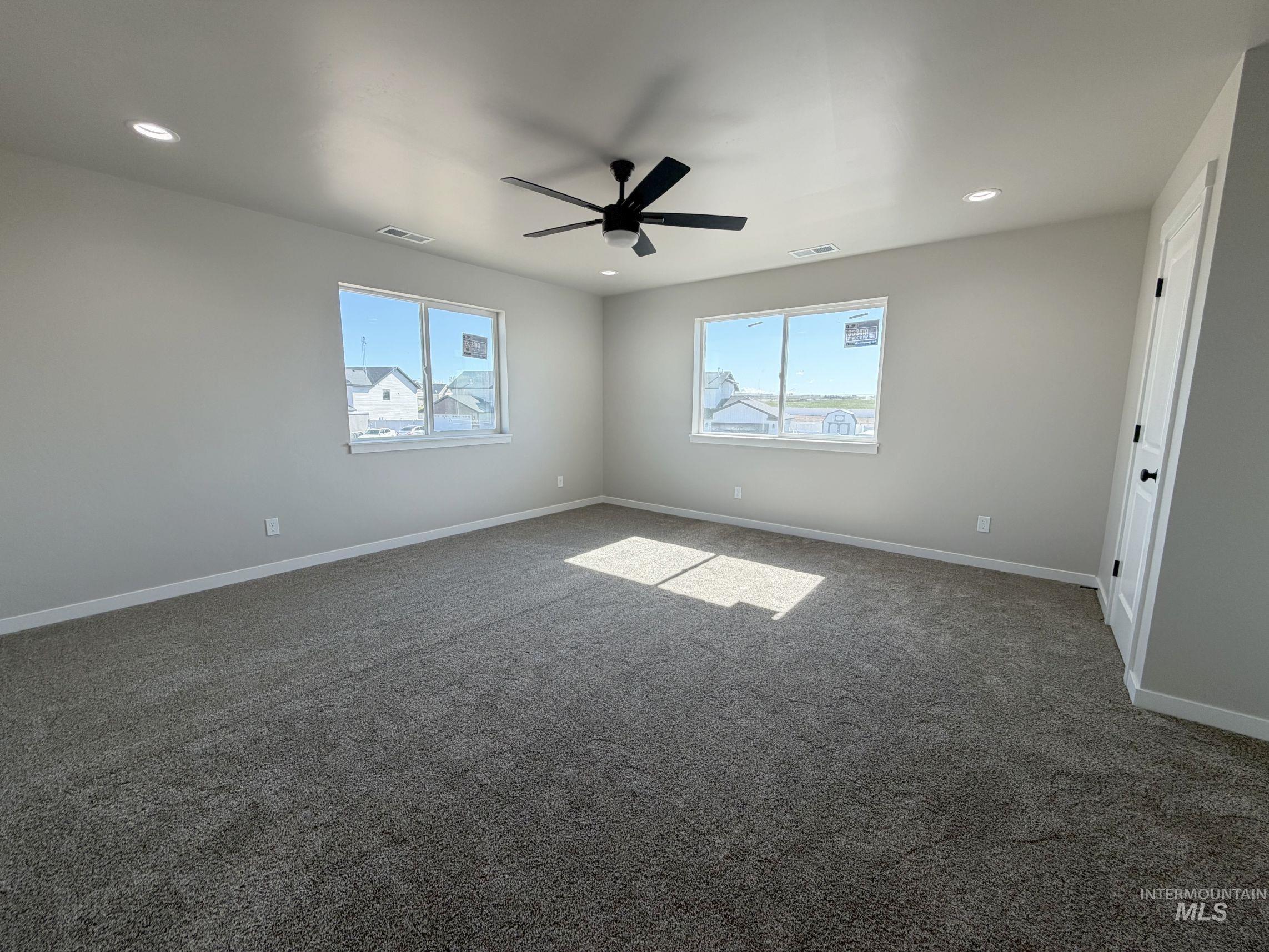 1401 N Kennedy Street, Jerome, Idaho 83338, 5 Bedrooms, 2.5 Bathrooms, Residential For Sale, Price $494,900,MLS 98977097