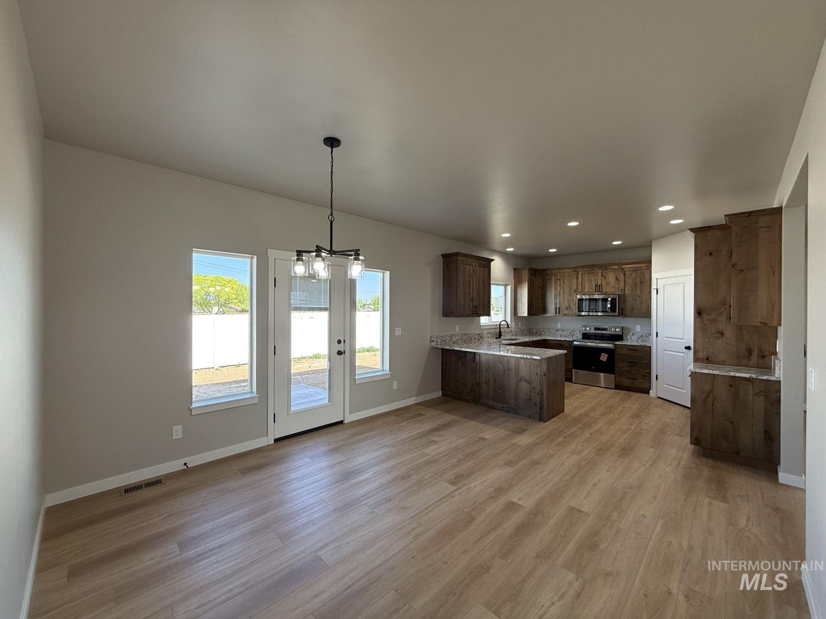 1401 N Kennedy Street, Jerome, Idaho 83338, 5 Bedrooms, 2.5 Bathrooms, Residential For Sale, Price $479,900, 98977097