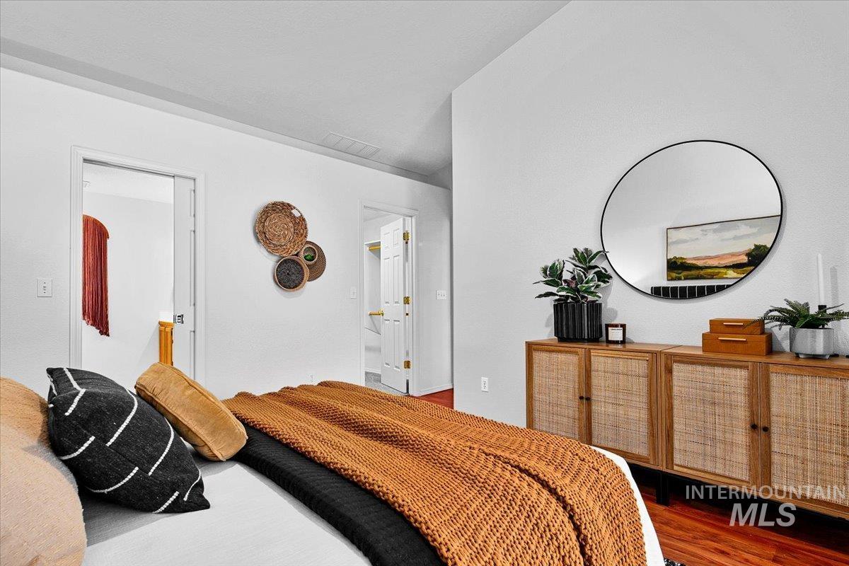 4488 N Crimson Pl., Boise, Idaho 83703, 3 Bedrooms, 2 Bathrooms, Residential For Sale, Price $474,900,MLS 98977099