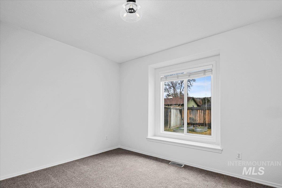 4488 N Crimson Pl., Boise, Idaho 83703, 3 Bedrooms, 2 Bathrooms, Residential For Sale, Price $474,900,MLS 98977099