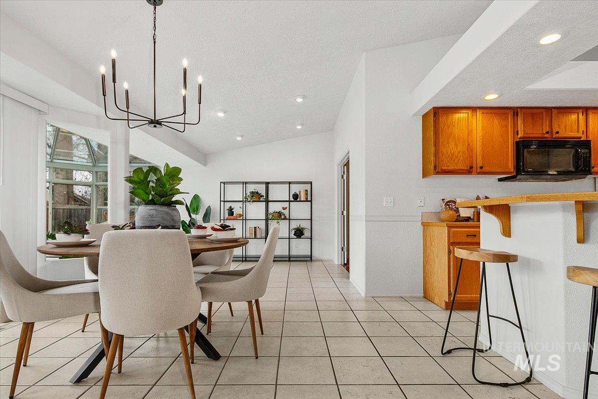 4488 N Crimson Pl., Boise, Idaho 83703, 3 Bedrooms, 2 Bathrooms, Residential For Sale, Price $474,900,MLS 98977099