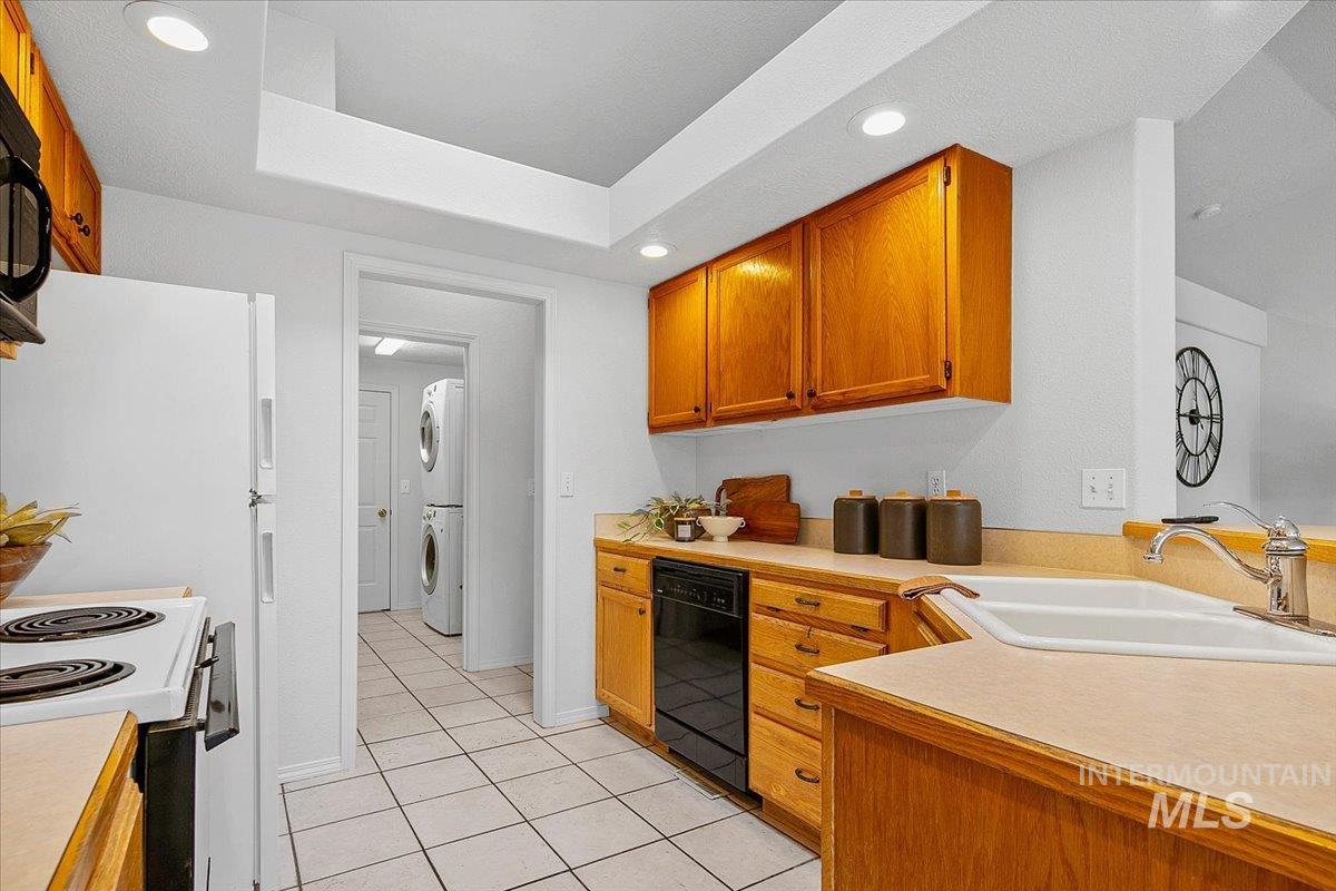 4488 N Crimson Pl., Boise, Idaho 83703, 3 Bedrooms, 2 Bathrooms, Residential For Sale, Price $474,900,MLS 98977099