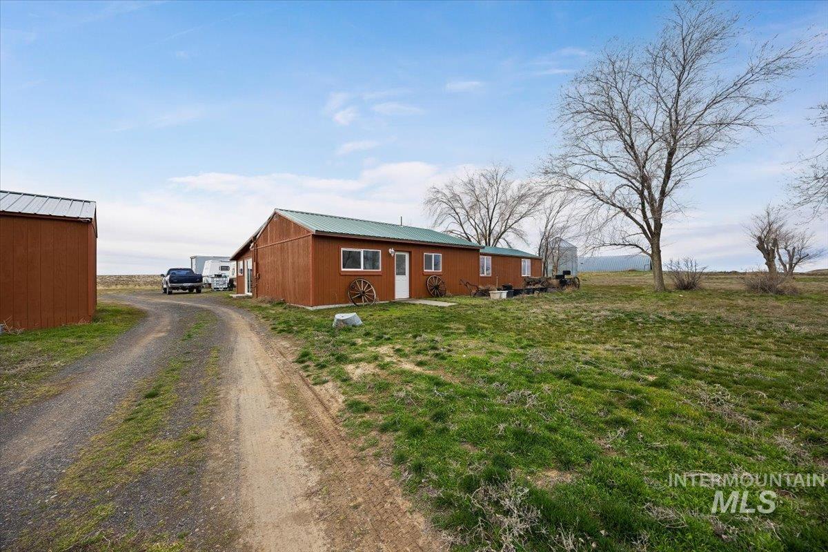 57 E 5400, Hagerman, Idaho 83332, 3 Bedrooms, 1 Bathroom, Residential For Sale, Price $499,000,MLS 98977101