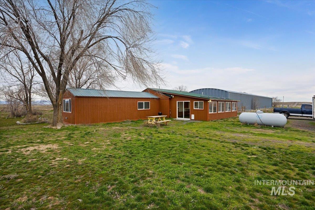 57 E 5400, Hagerman, Idaho 83332, 3 Bedrooms, 1 Bathroom, Residential For Sale, Price $499,000,MLS 98977101