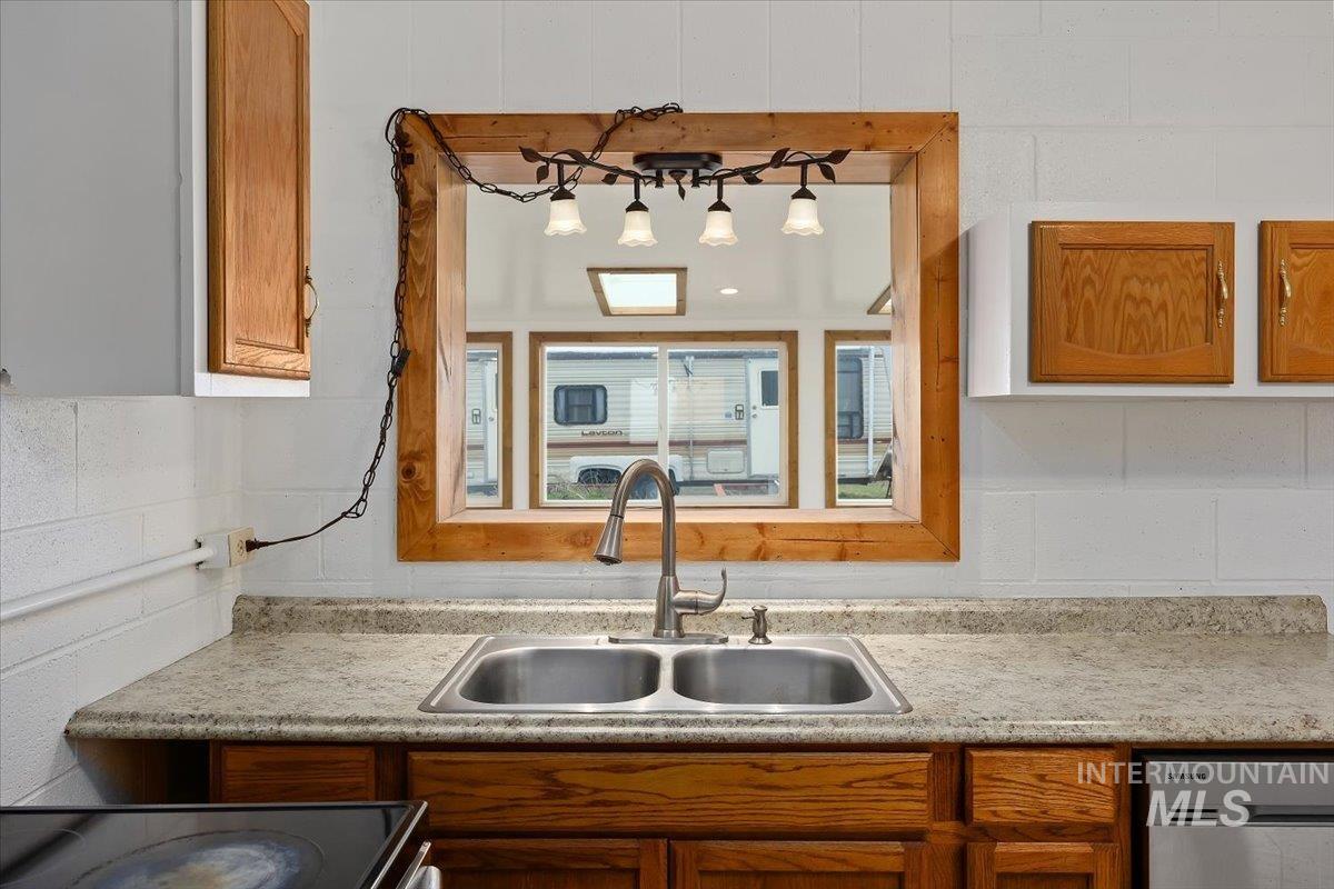 57 E 5400, Hagerman, Idaho 83332, 3 Bedrooms, 1 Bathroom, Residential For Sale, Price $499,000,MLS 98977101