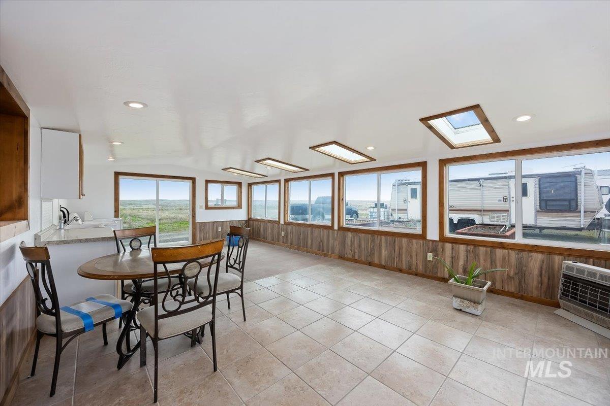 57 E 5400, Hagerman, Idaho 83332, 3 Bedrooms, 1 Bathroom, Residential For Sale, Price $499,000,MLS 98977101