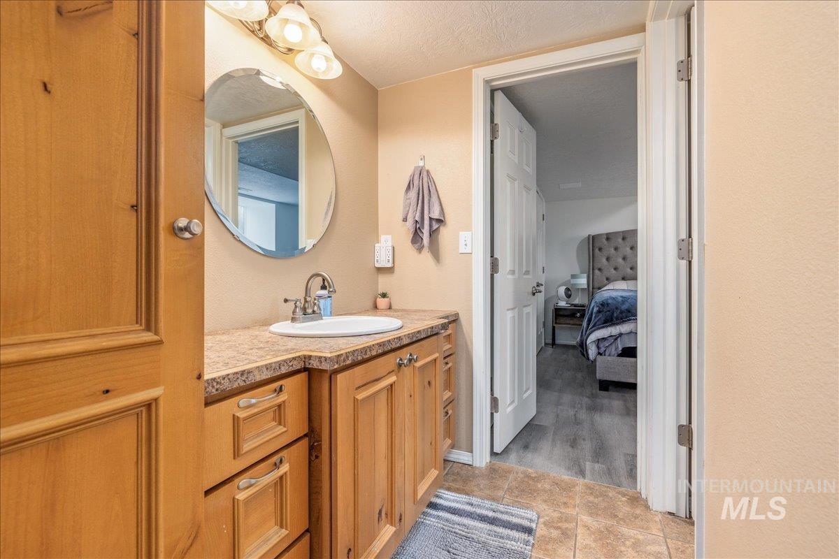 3534 N Summerpark Ave, Meridian, Idaho 83646, 5 Bedrooms, 4 Bathrooms, Residential For Sale, Price $810,000, 98977103