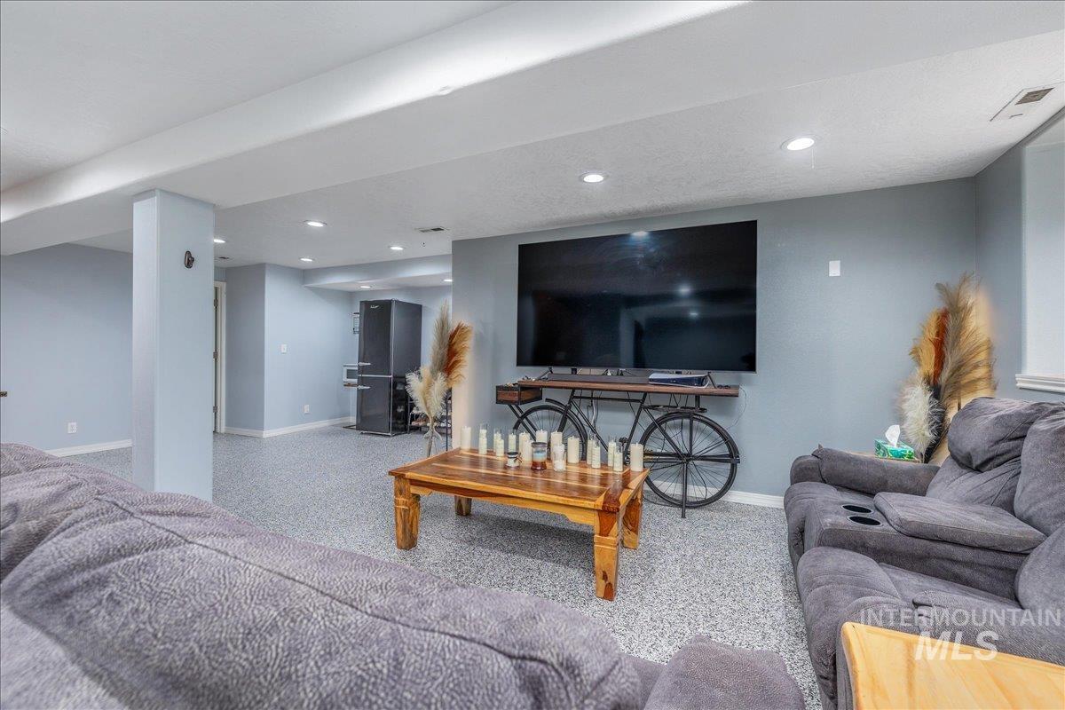 3534 N Summerpark Ave, Meridian, Idaho 83646, 5 Bedrooms, 4 Bathrooms, Residential For Sale, Price $810,000, 98977103