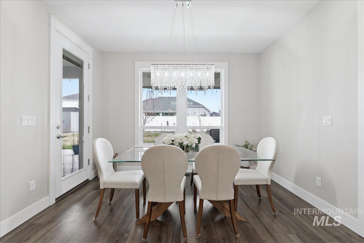 5154 S Twilight Mist Way, Meridian, Idaho 83642-6859, 4 Bedrooms, 3 Bathrooms, Residential For Sale, Price $755,000,MLS 98977104