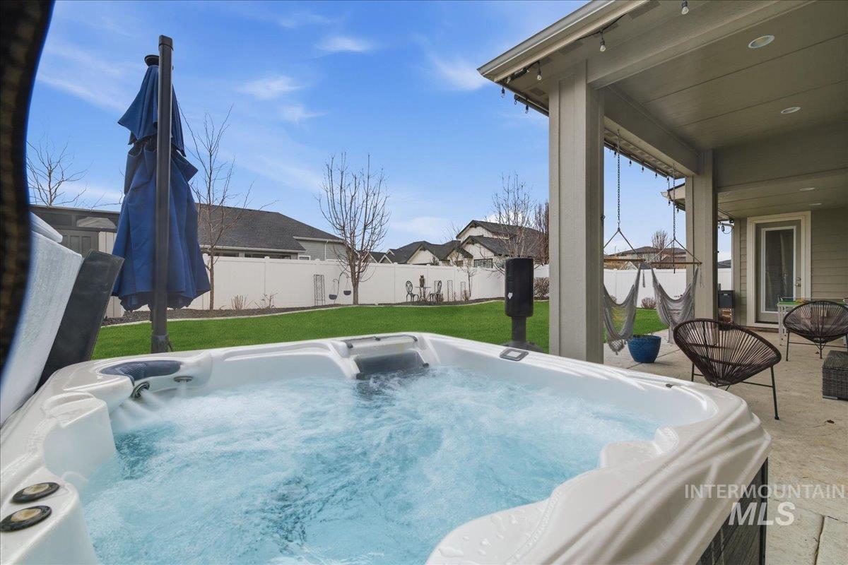 5154 S Twilight Mist Way, Meridian, Idaho 83642-6859, 4 Bedrooms, 3 Bathrooms, Residential For Sale, Price $755,000,MLS 98977104