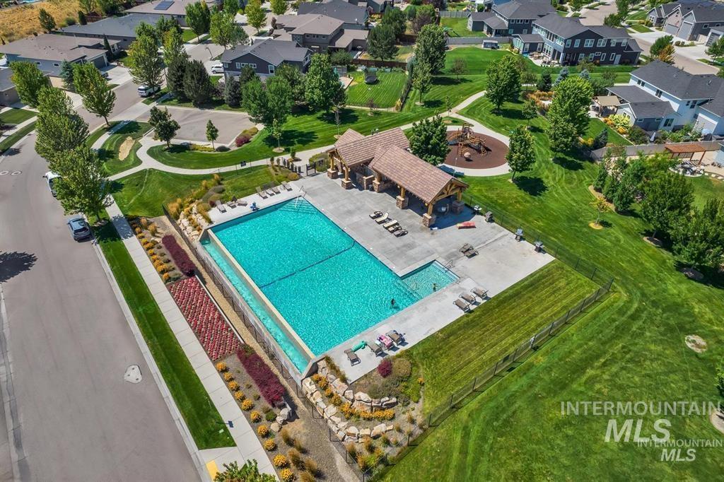 5154 S Twilight Mist Way, Meridian, Idaho 83642-6859, 4 Bedrooms, 3 Bathrooms, Residential For Sale, Price $755,000,MLS 98977104