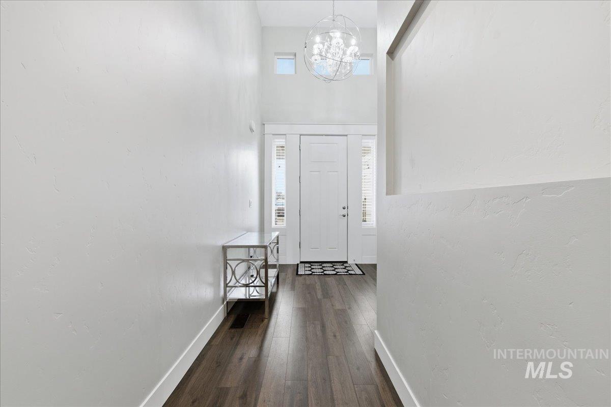 5154 S Twilight Mist Way, Meridian, Idaho 83642-6859, 4 Bedrooms, 3 Bathrooms, Residential For Sale, Price $755,000,MLS 98977104