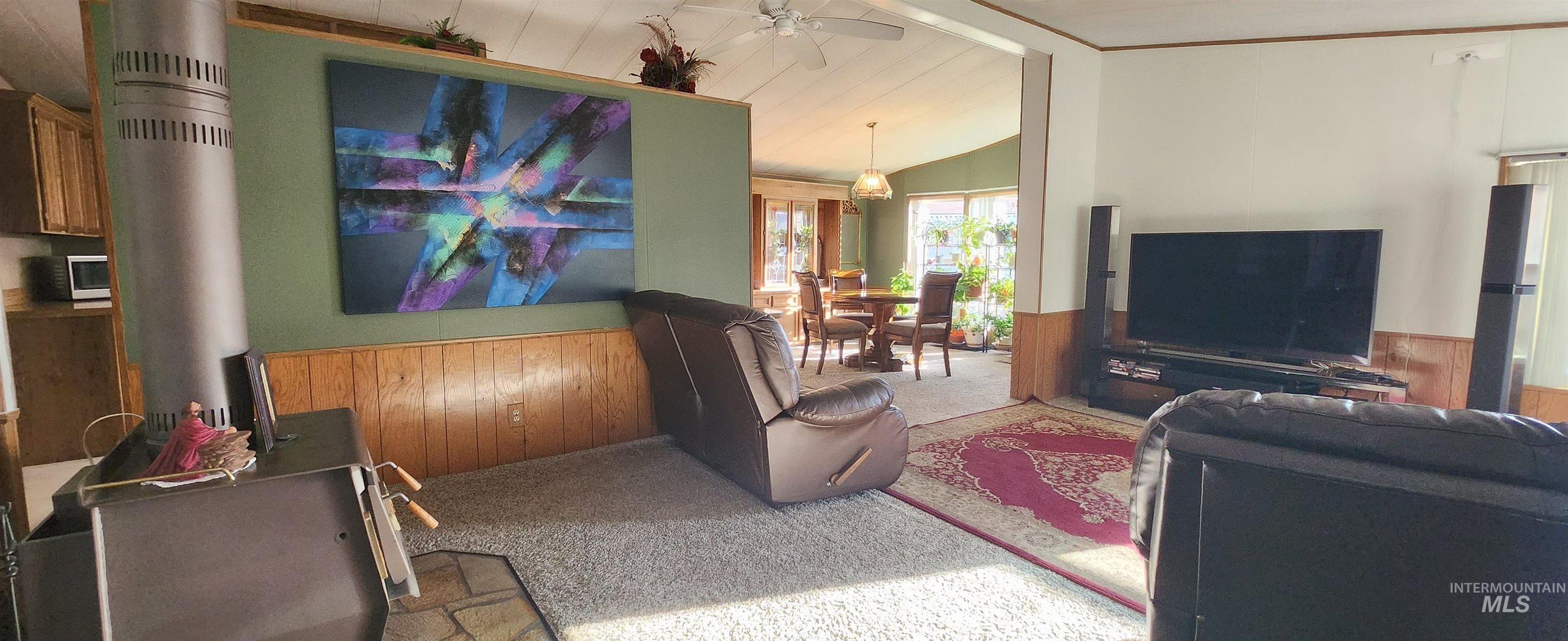 2392 N Patricia Ln, Boise, Idaho 83704, 2 Bedrooms, 2 Bathrooms, Residential For Sale, Price $129,999,MLS 98977105