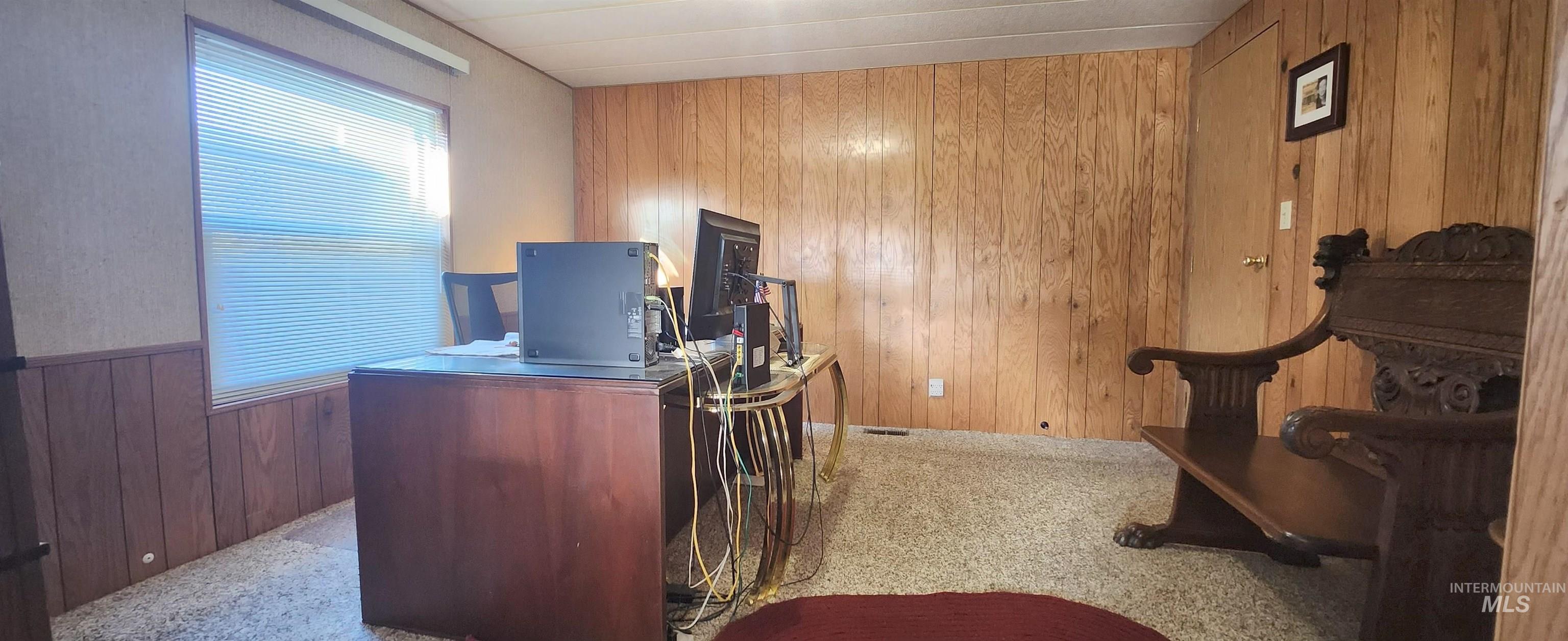 2392 N Patricia Ln, Boise, Idaho 83704, 2 Bedrooms, 2 Bathrooms, Residential For Sale, Price $129,999,MLS 98977105