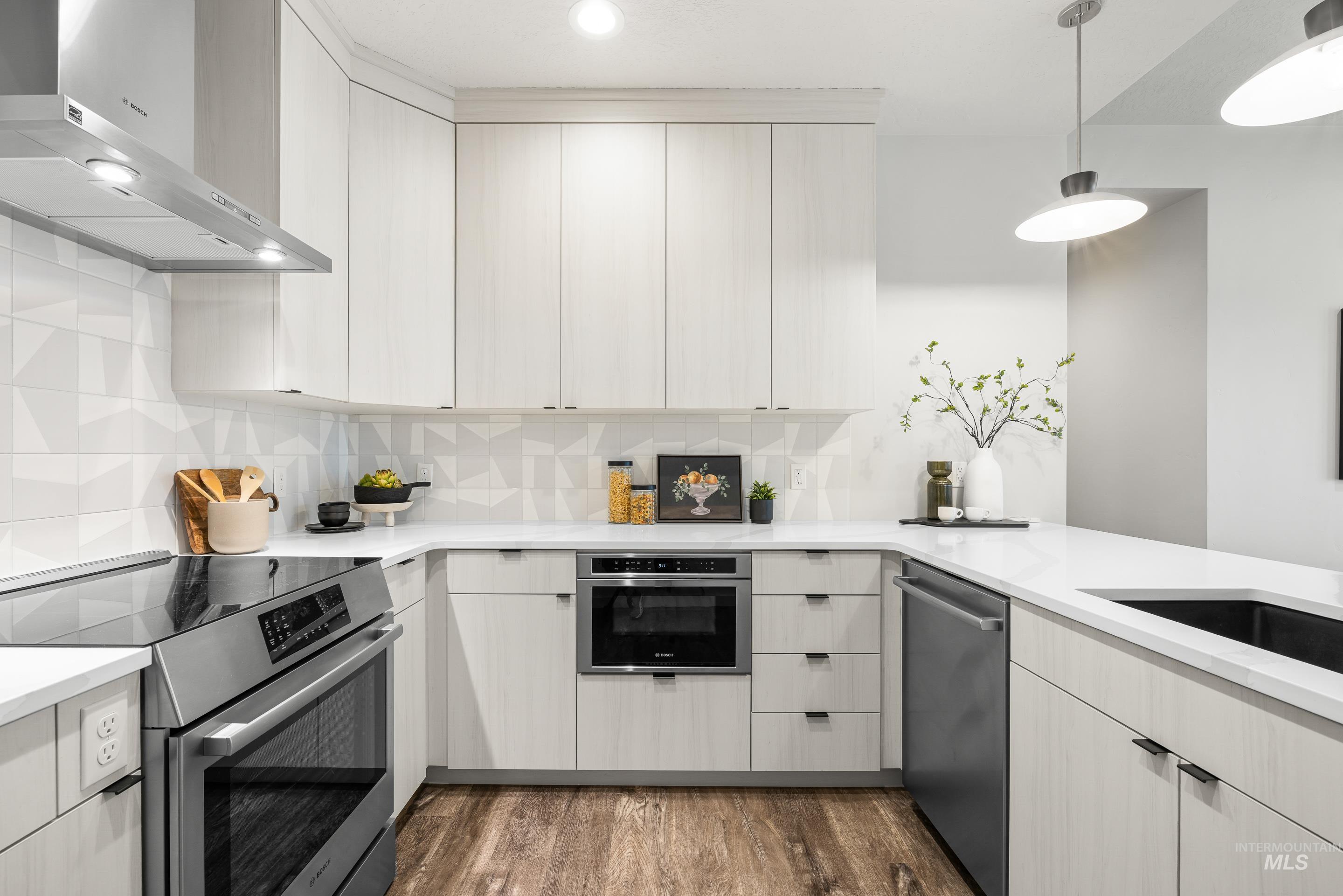 4250 E Haystack St, Boise, Idaho 83716, 3 Bedrooms, 2 Bathrooms, Residential For Sale, Price $539,900,MLS 98977106