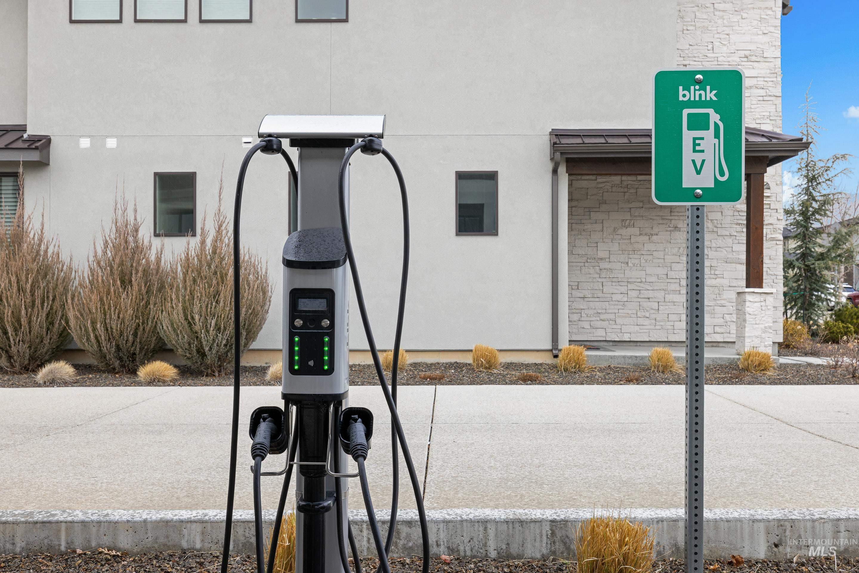 4250 E Haystack St, Boise, Idaho 83716, 3 Bedrooms, 2 Bathrooms, Residential For Sale, Price $539,900,MLS 98977106