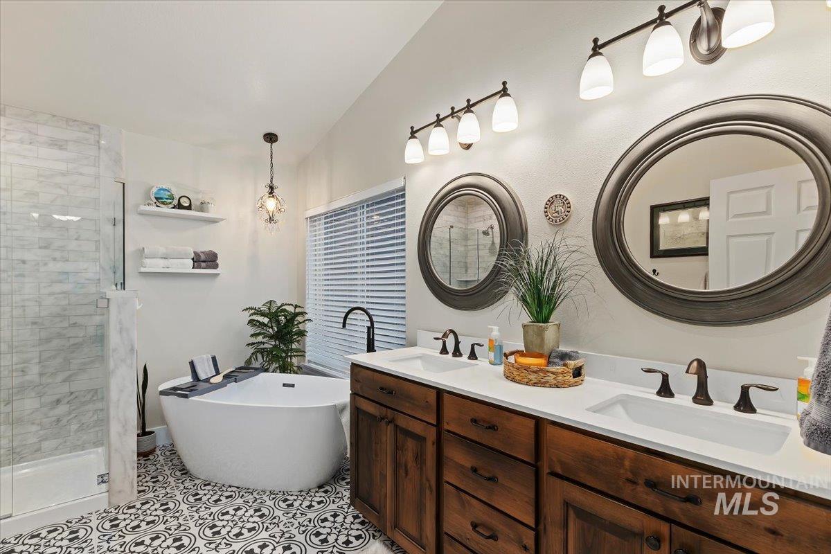 2306 Hillcrest Drive, Twin Falls, Idaho 83301, 4 Bedrooms, 2 Bathrooms, Residential For Sale, Price $499,900,MLS 98977109