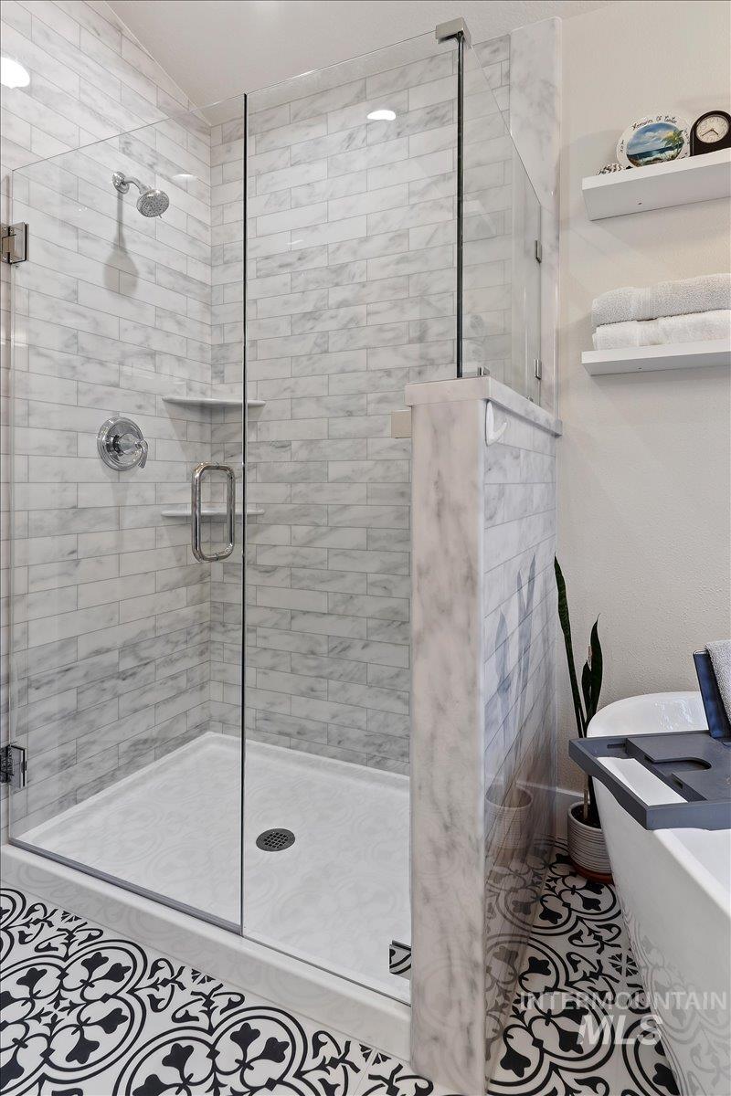 2306 Hillcrest Drive, Twin Falls, Idaho 83301, 4 Bedrooms, 2 Bathrooms, Residential For Sale, Price $499,900,MLS 98977109