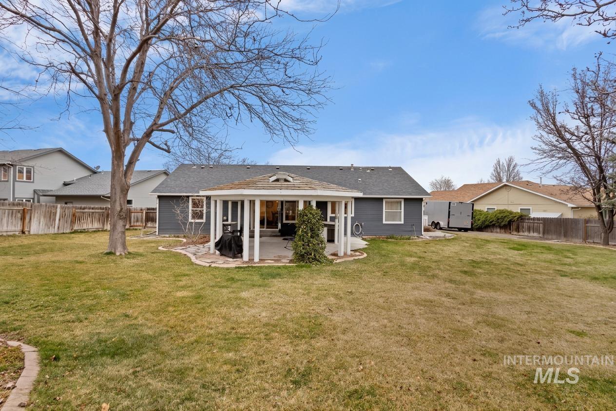 2306 Hillcrest Drive, Twin Falls, Idaho 83301, 4 Bedrooms, 2 Bathrooms, Residential For Sale, Price $499,900,MLS 98977109